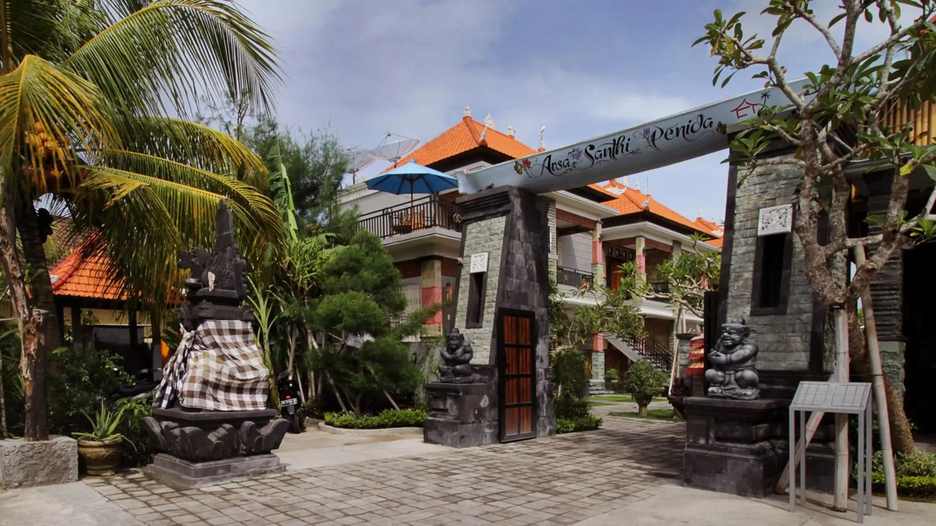 Garden, Property Building in Hotel Arsa Santhi Nusa Penida