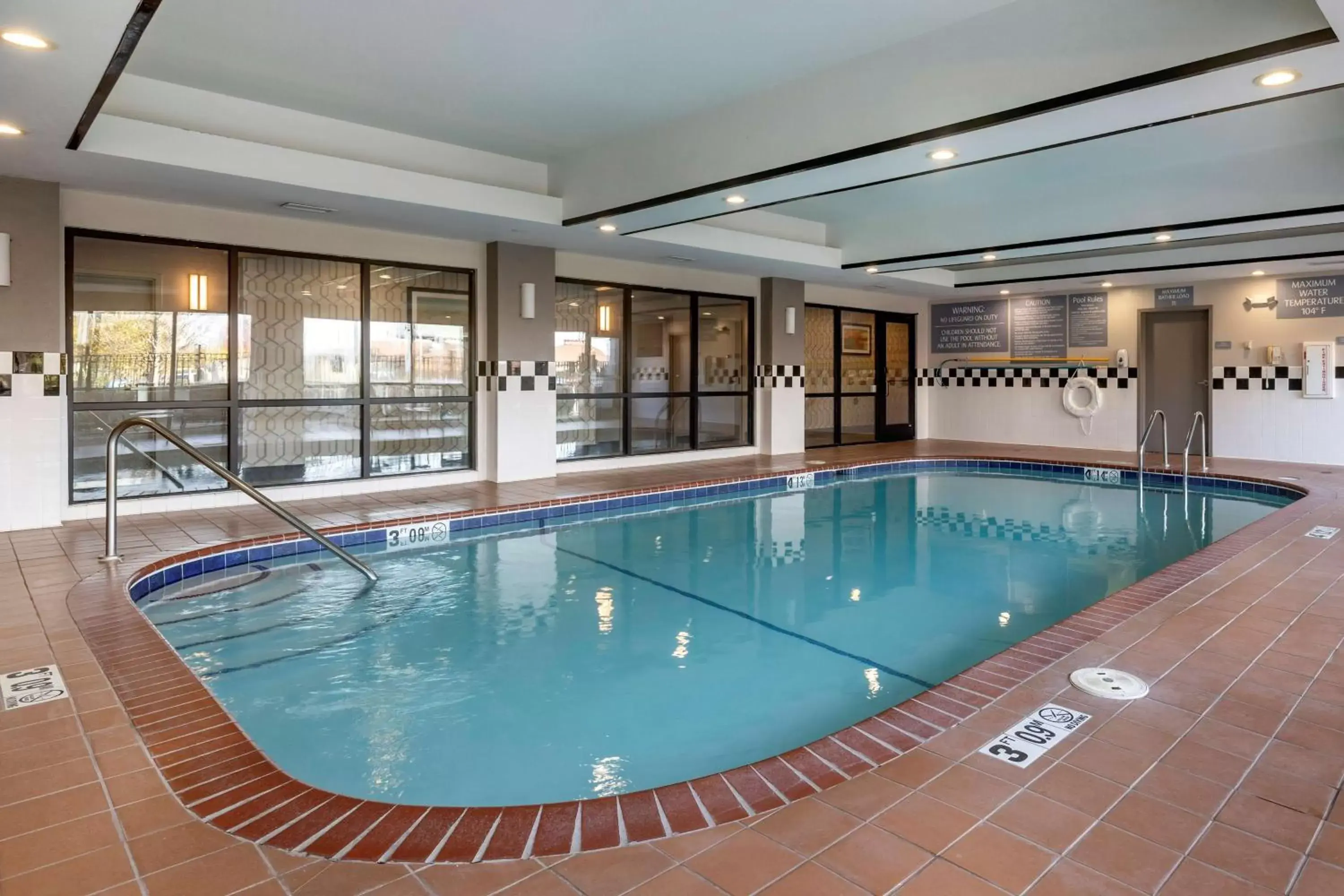 Activities, Swimming Pool in Best Western Plus Castlerock Inn & Suites