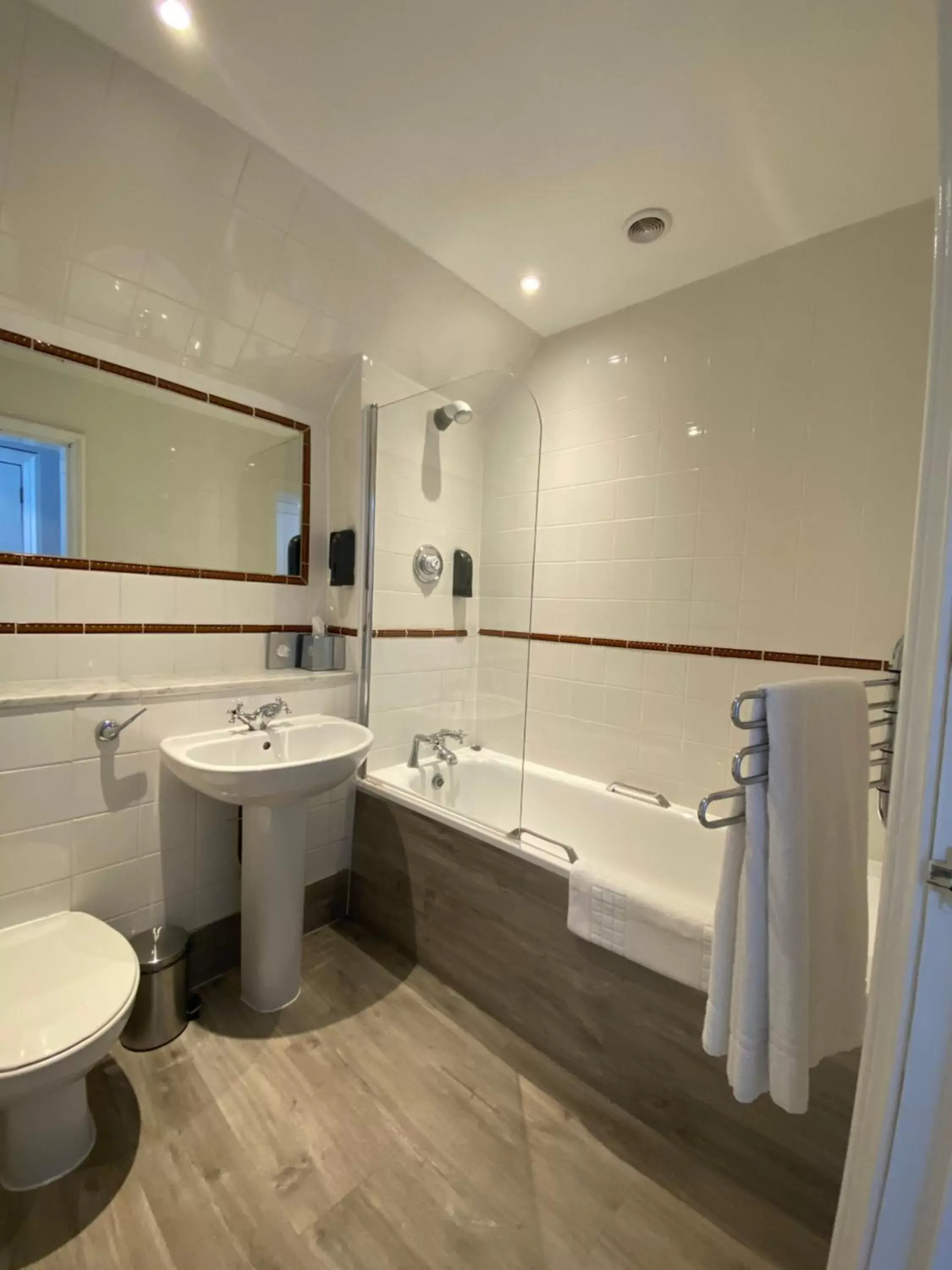 Bathroom in No6 West Coates