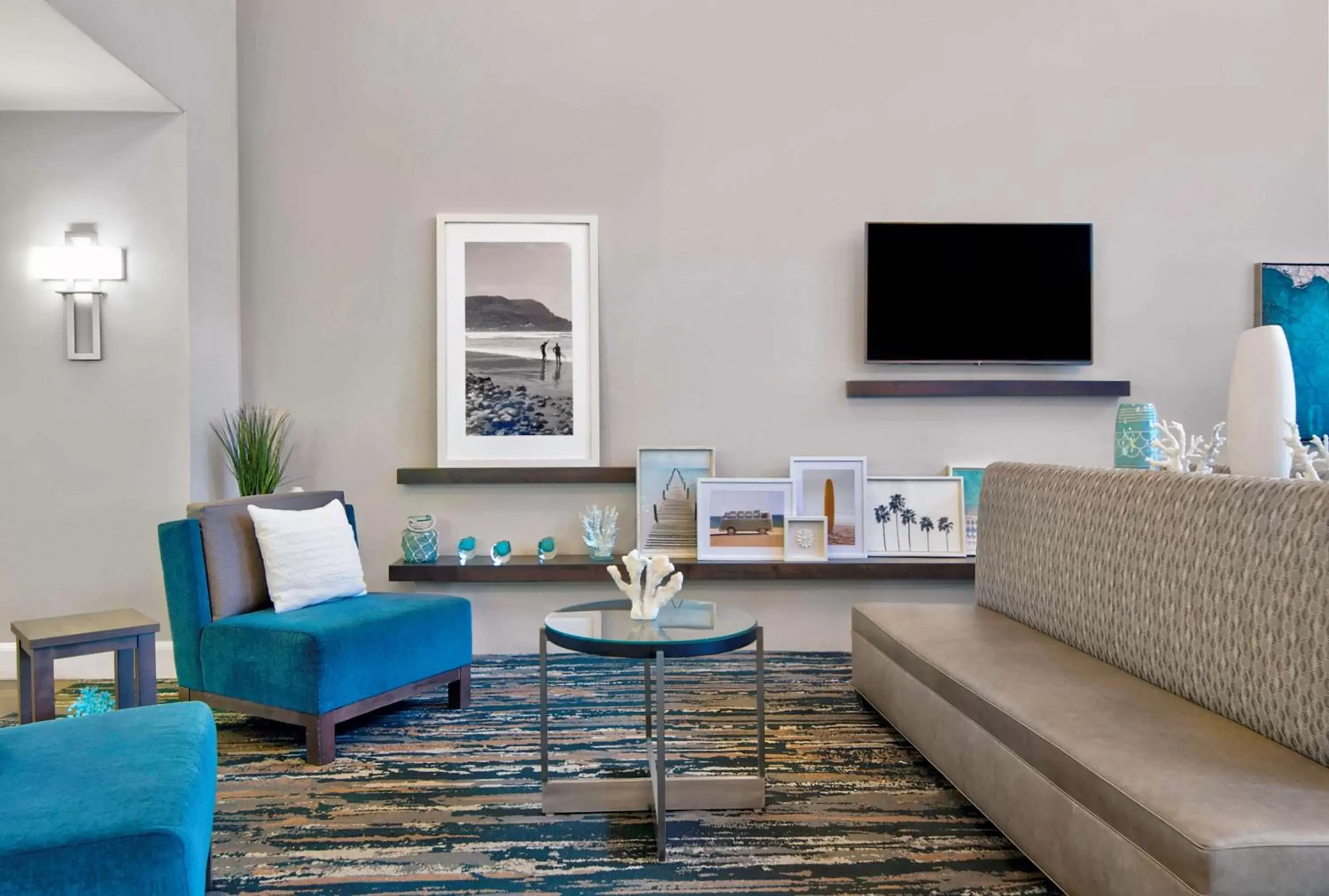 Lobby or reception, Seating Area in Hampton Inn Ft Lauderdale Airport North