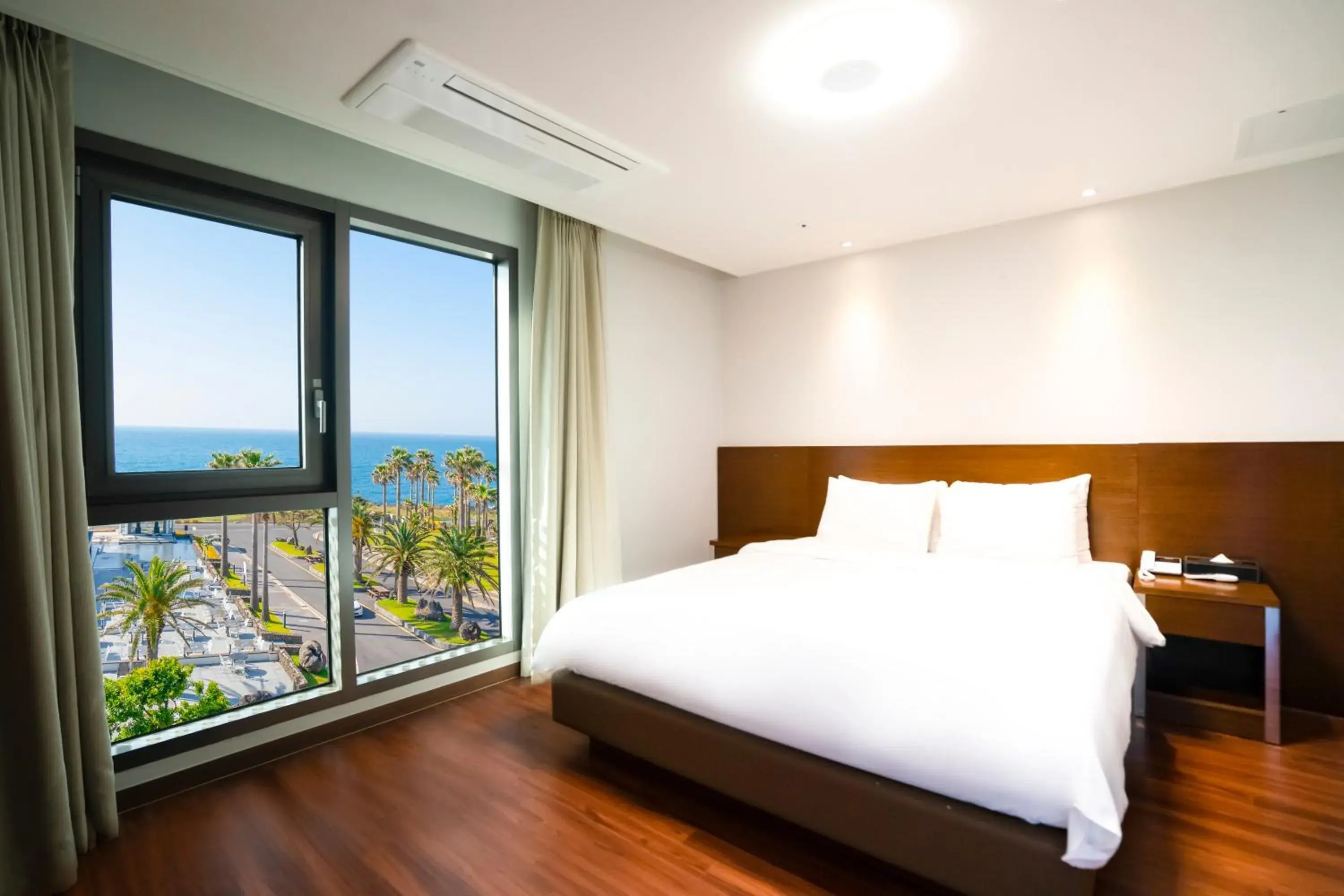 Sea view in Uni Hotel Jeju