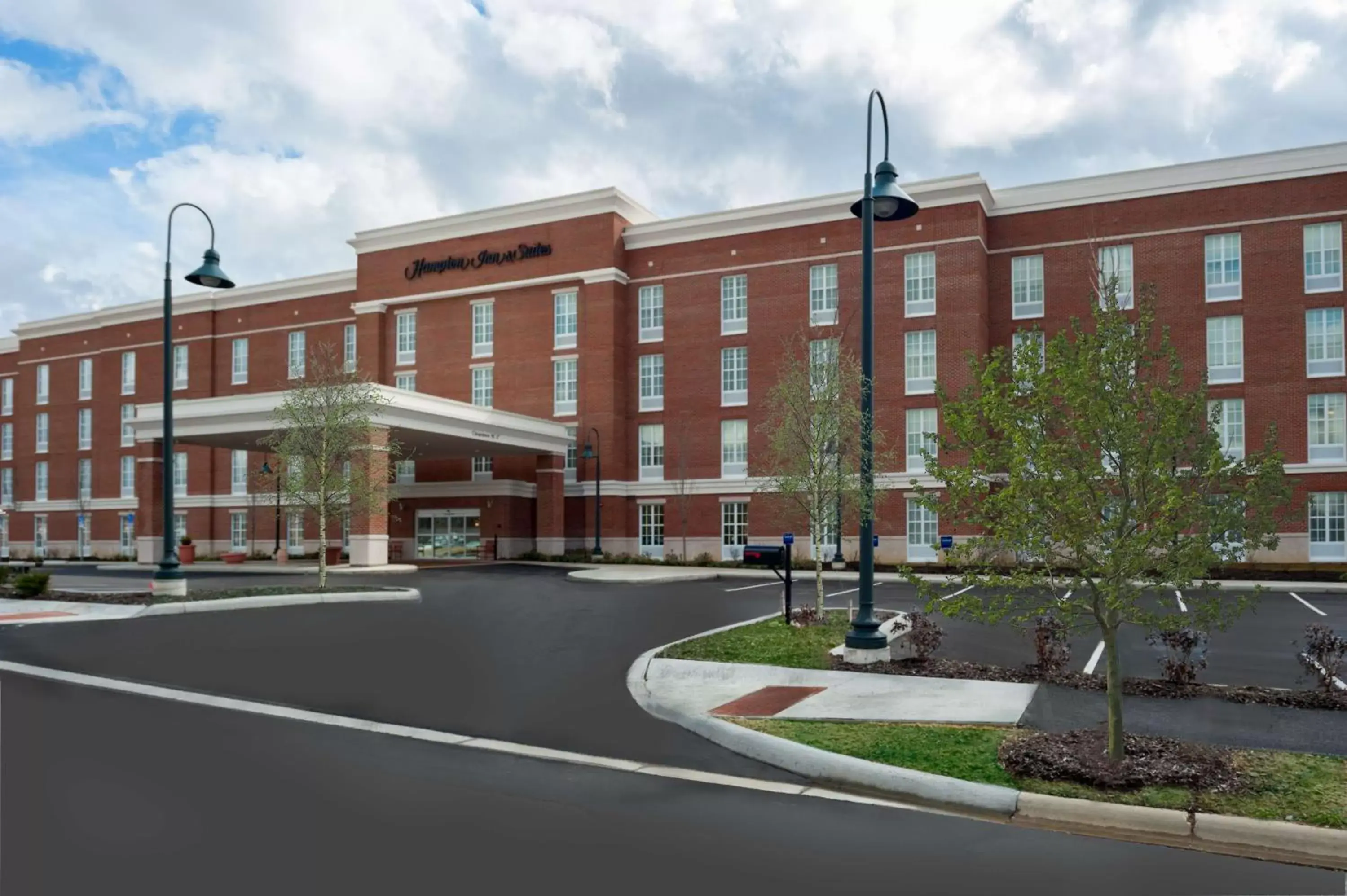 Property Building in Hampton Inn & Suites New Albany Columbus