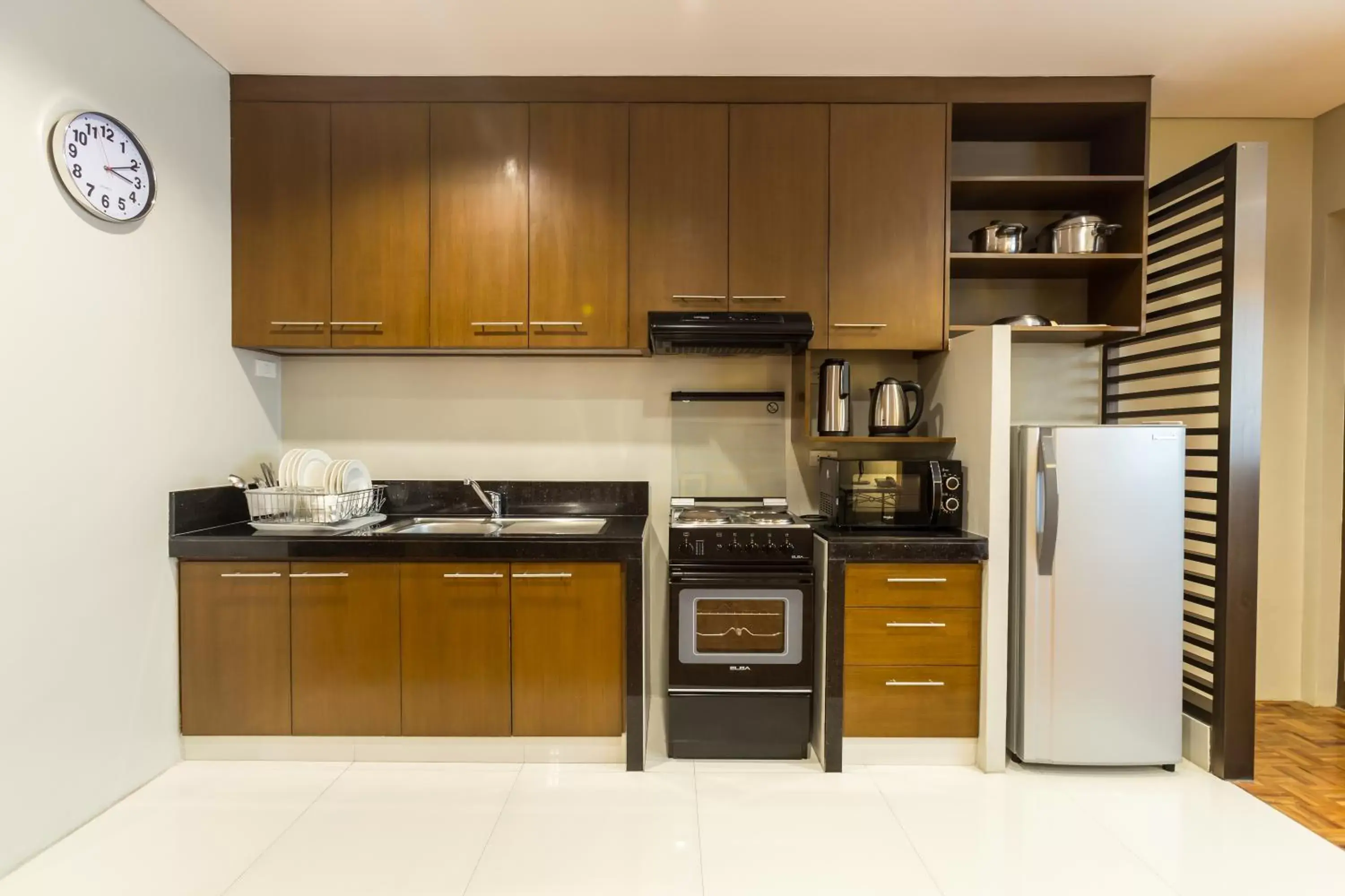 Kitchen/Kitchenette in Tropicana Suites