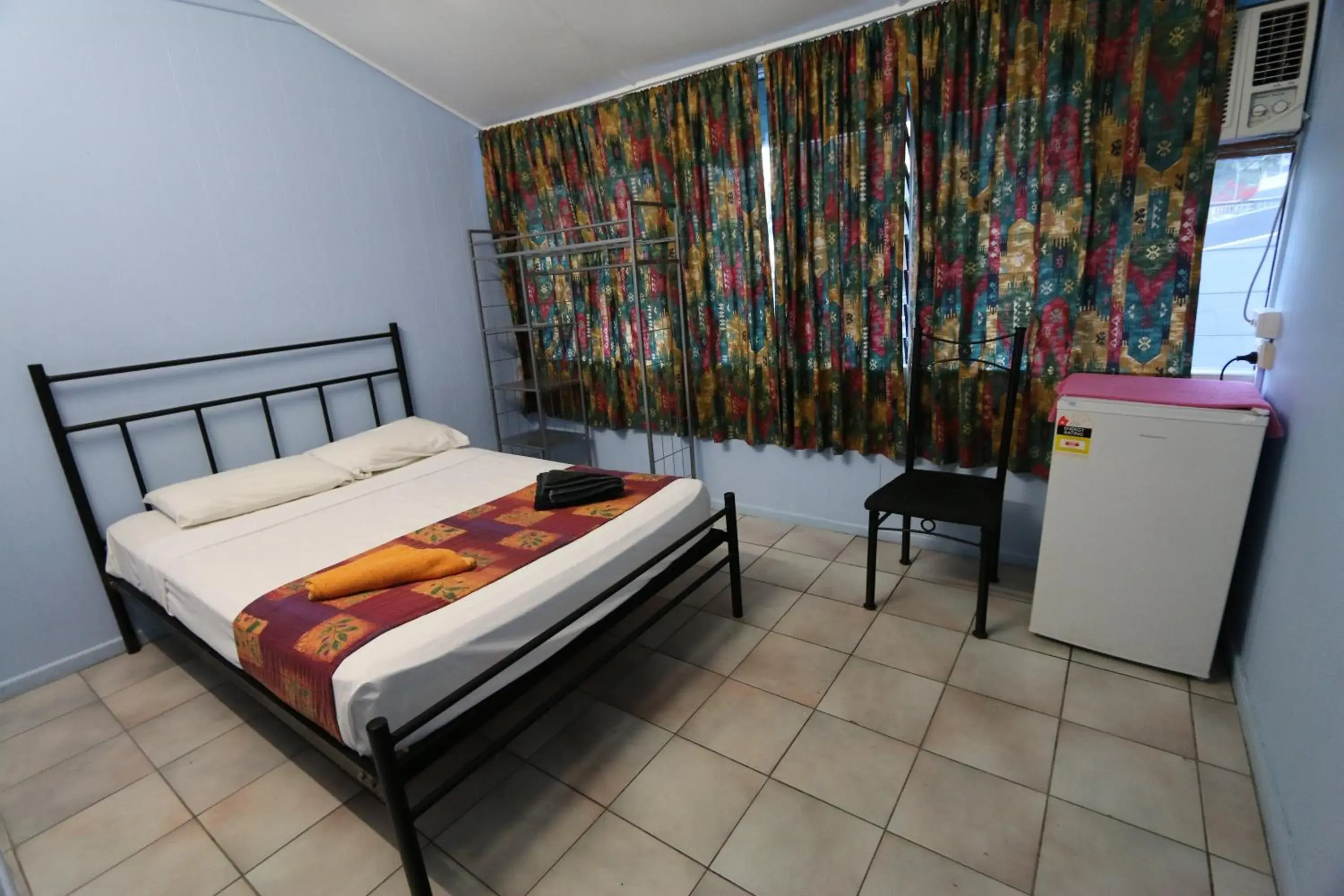 Photo of the whole room, Bed in Caravella Backpackers