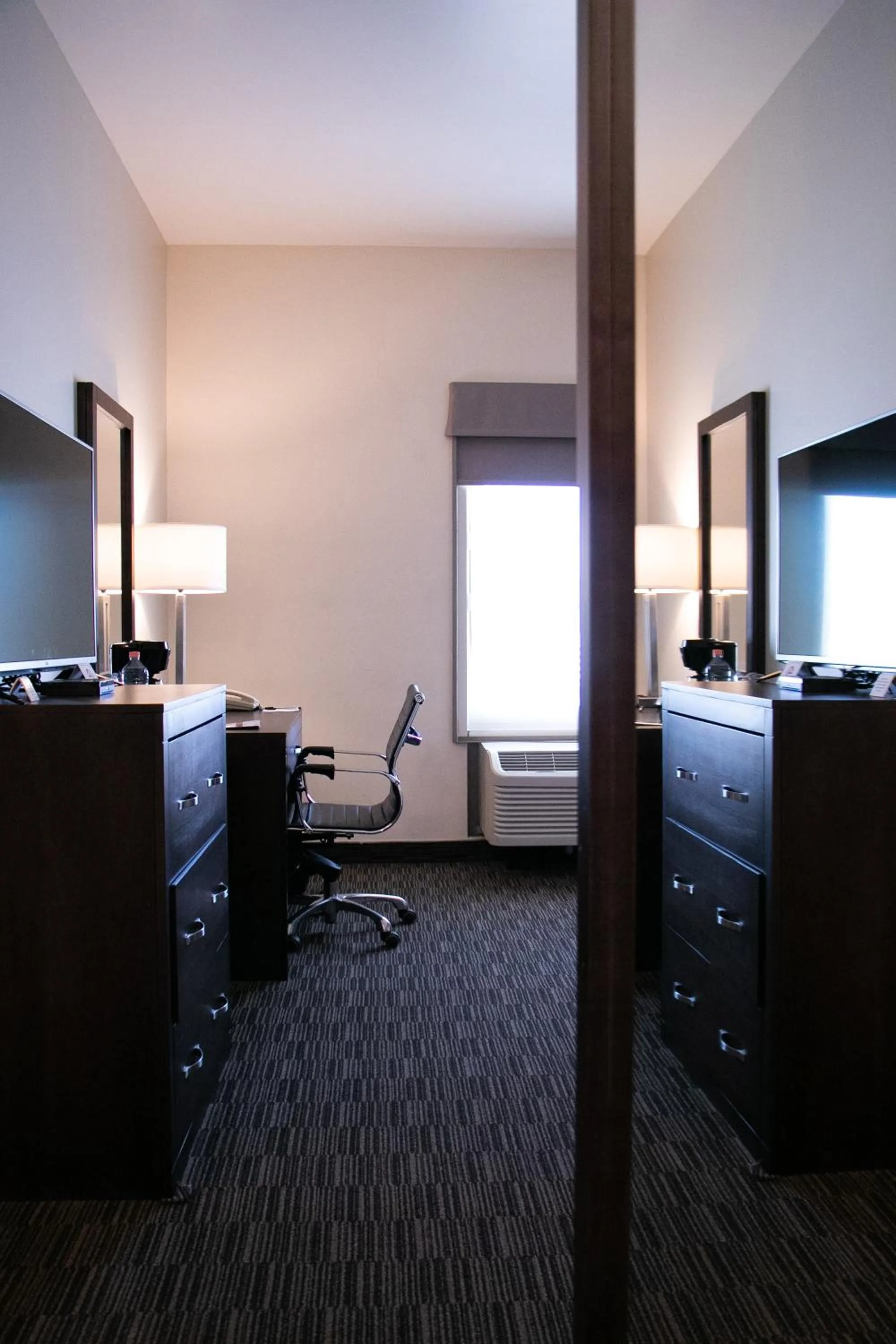 Photo of the whole room in Best Western Plus Chihuahua Juventud