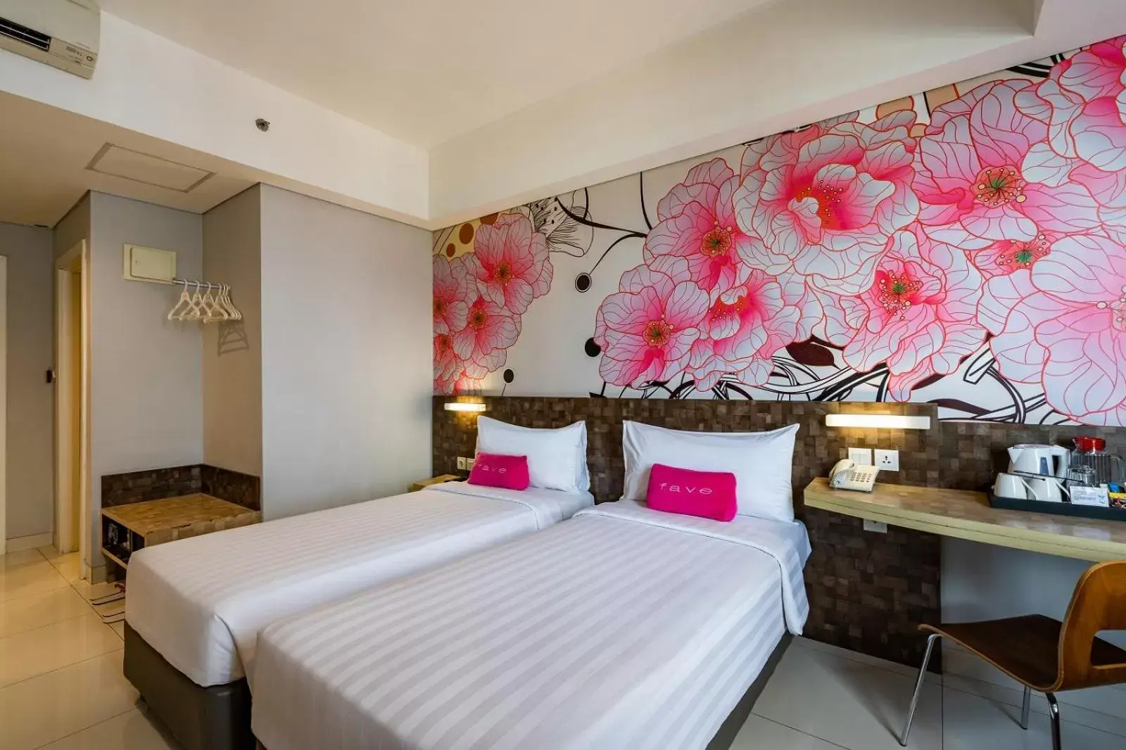 Bed in favehotel - Pantai Losari Makassar
