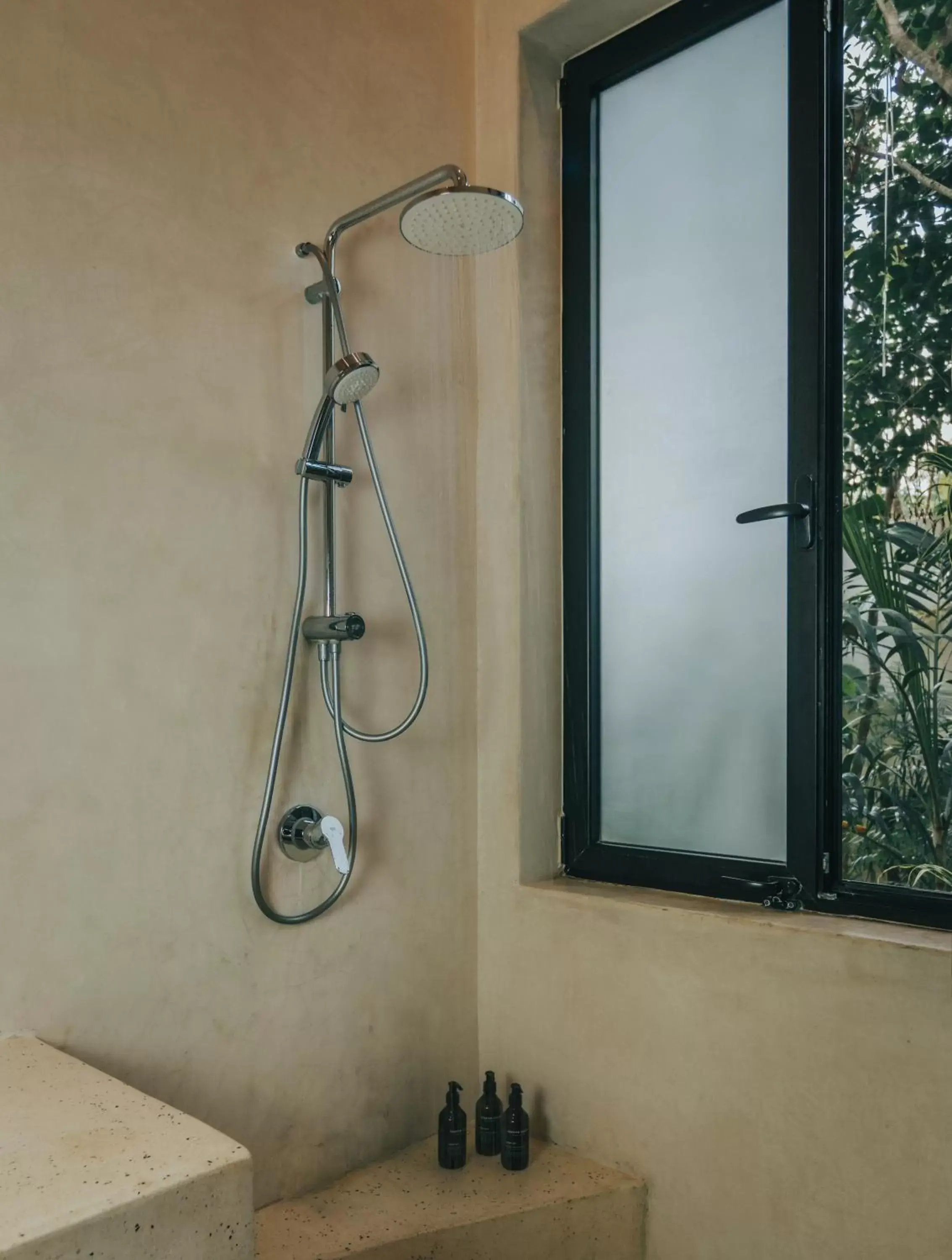 Shower, Bathroom in Ambre & Epices Jungle Hotel & Spa