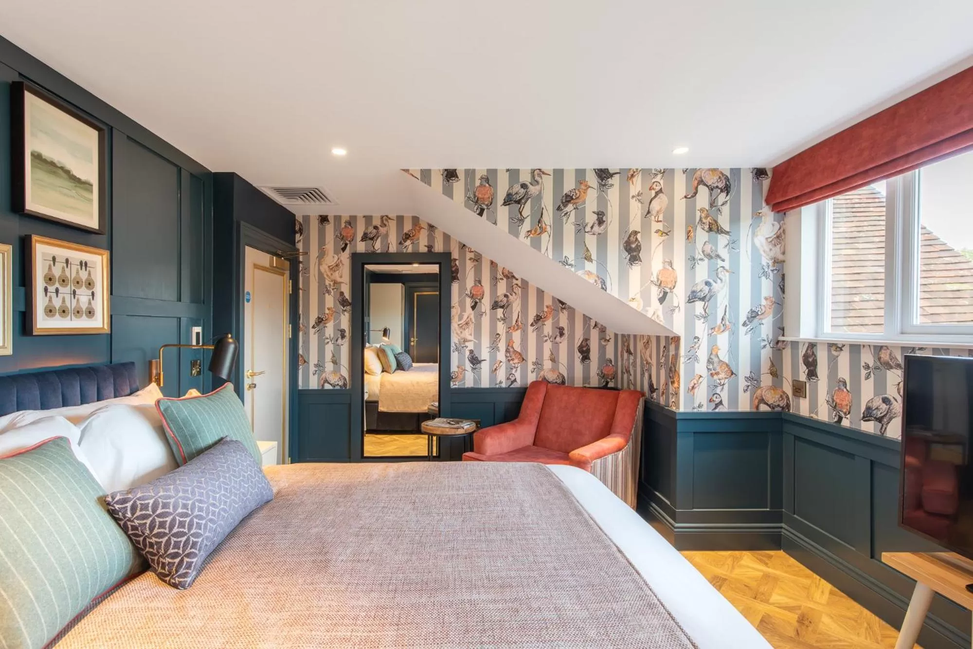 Bedroom, Seating Area in The Springs Resort & Golf Club