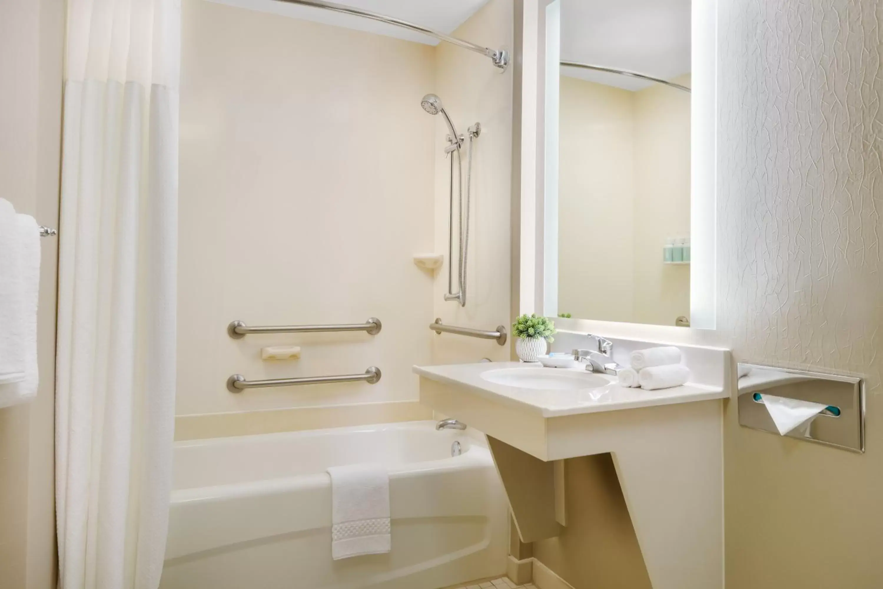 Bathroom in SpringHill Suites Manchester-Boston Regional Airport