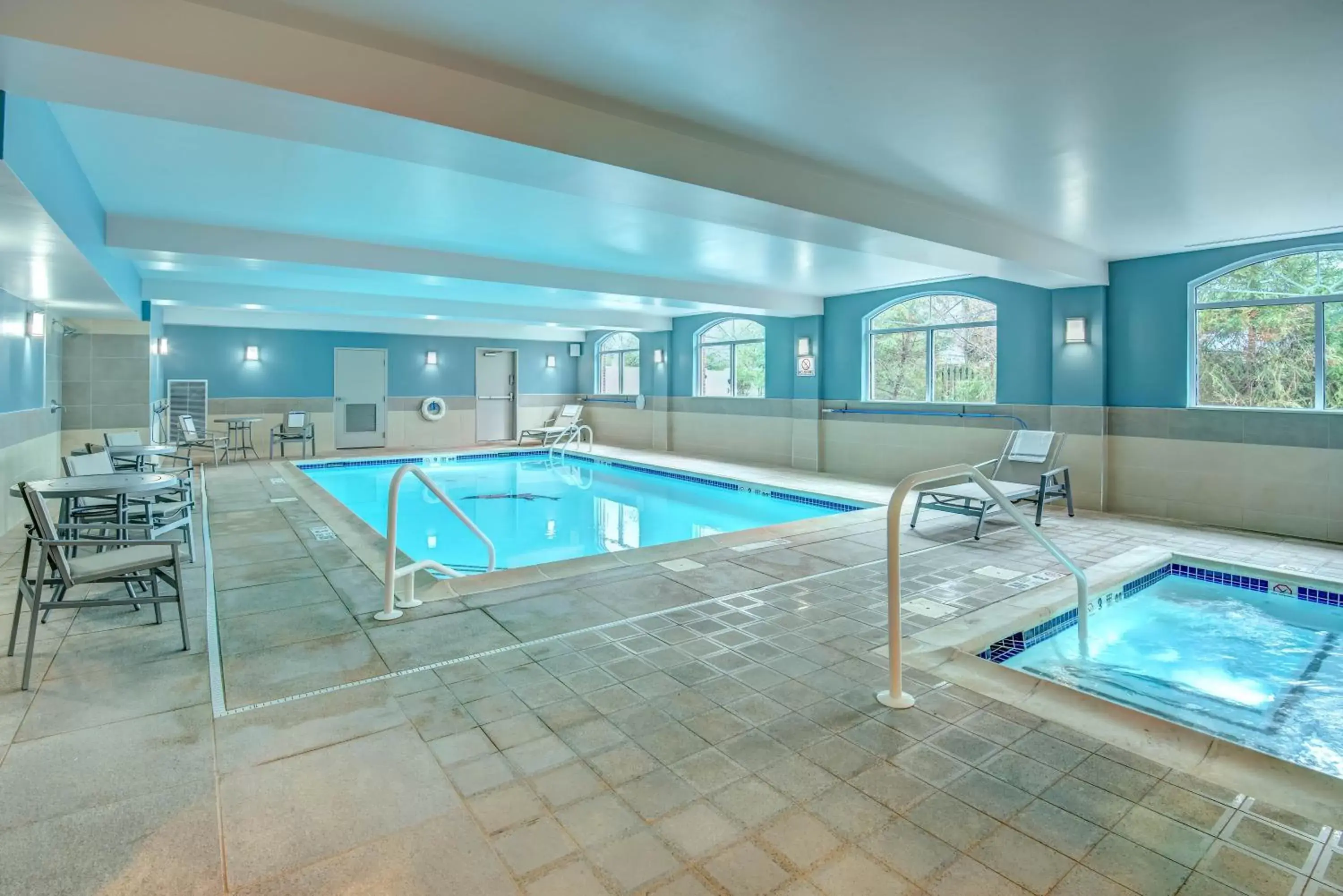 Swimming Pool in Holiday Inn Express Woodbridge, an IHG Hotel