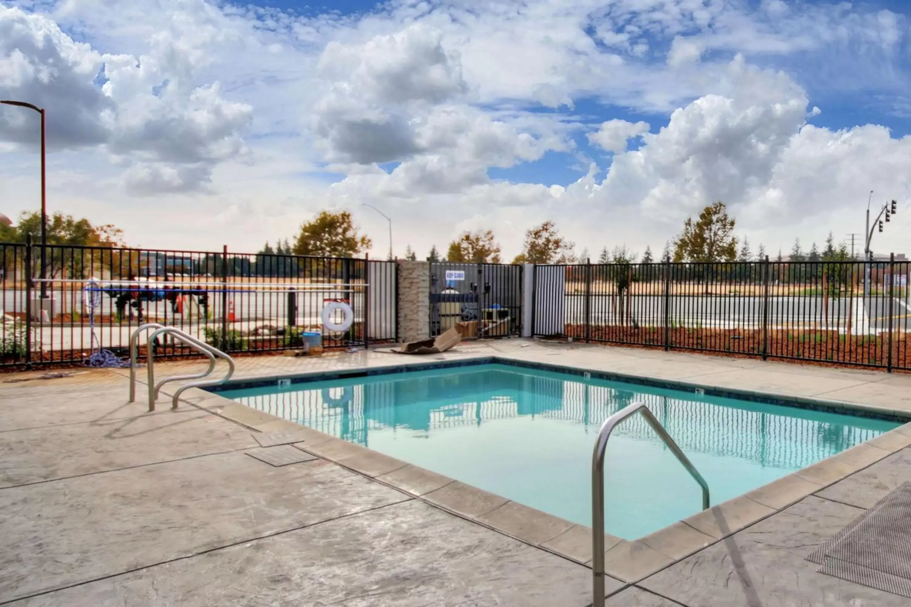 Activities, Swimming Pool in Wyndham Garden Sacramento Airport Natomas