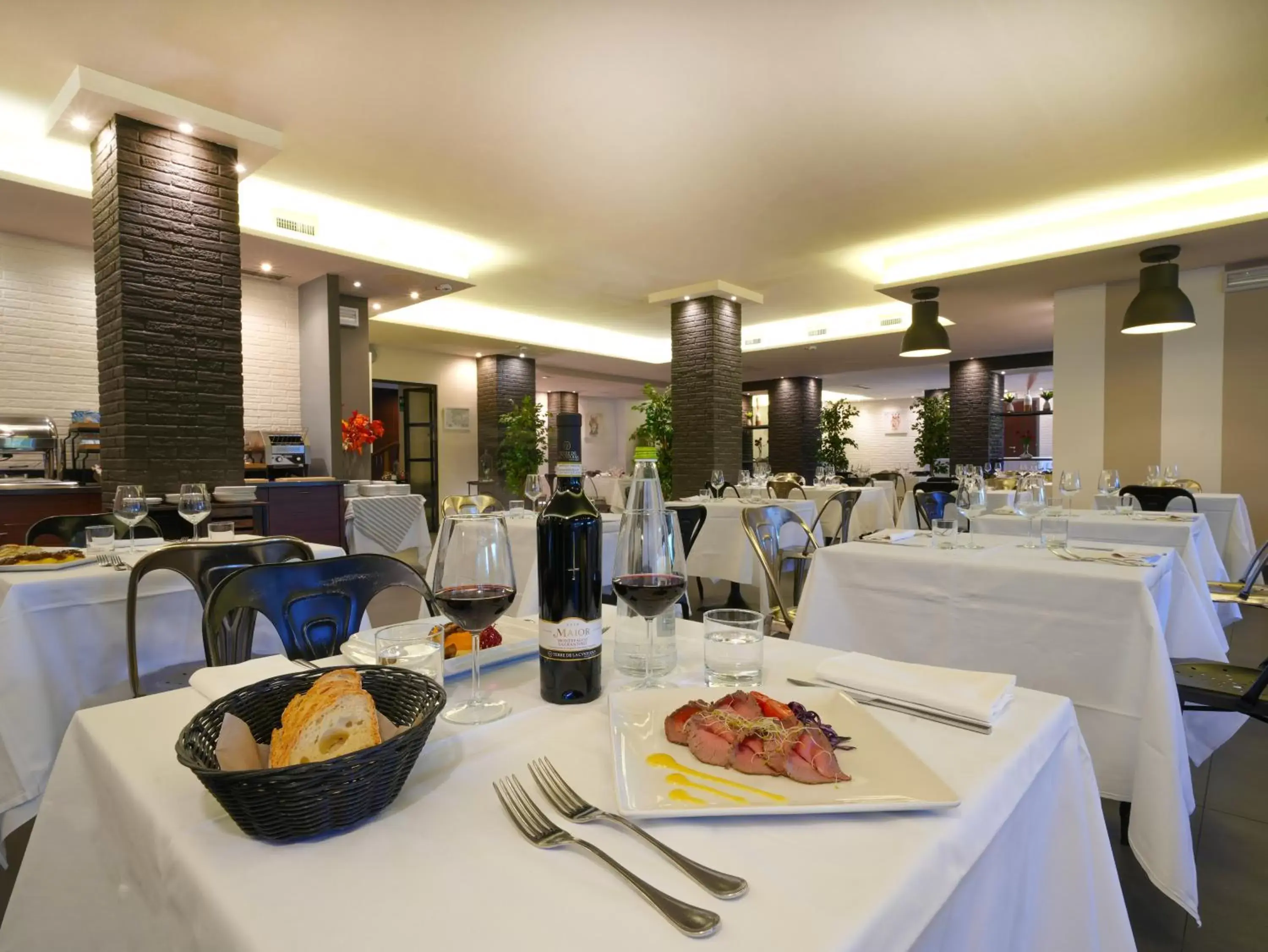 Food and drinks in Hotel La Meridiana