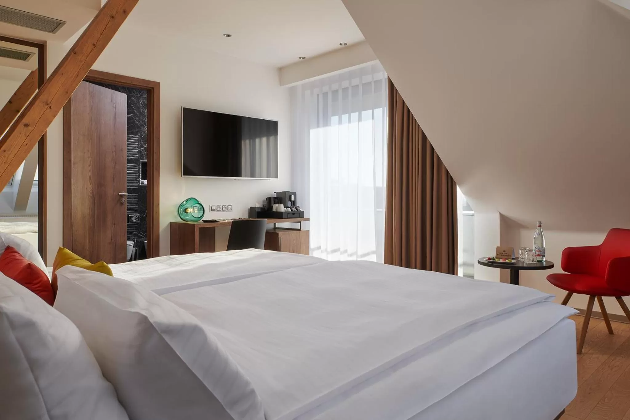 Bed in Hotel Passage