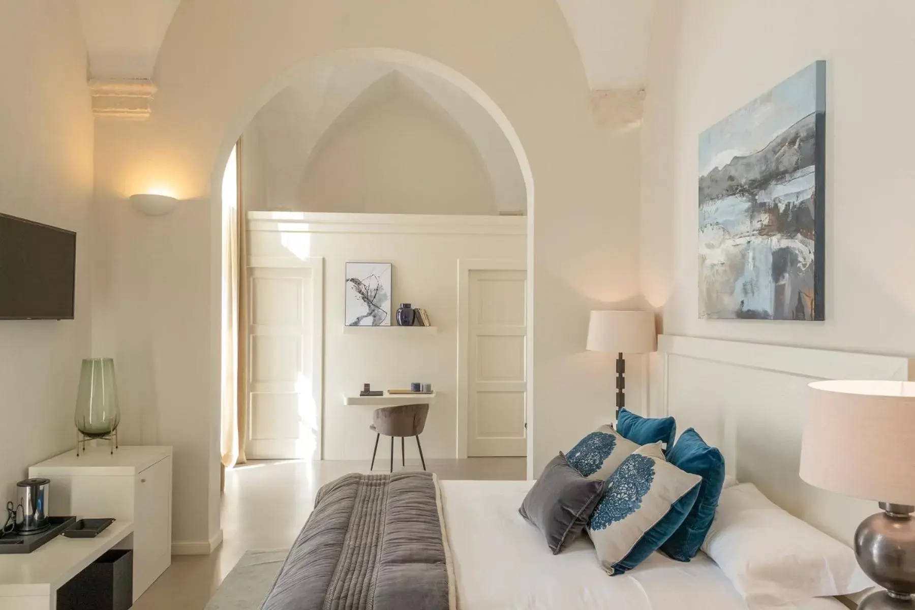 Living room, Bed in Chiostro dei Domenicani - Dimora Storica