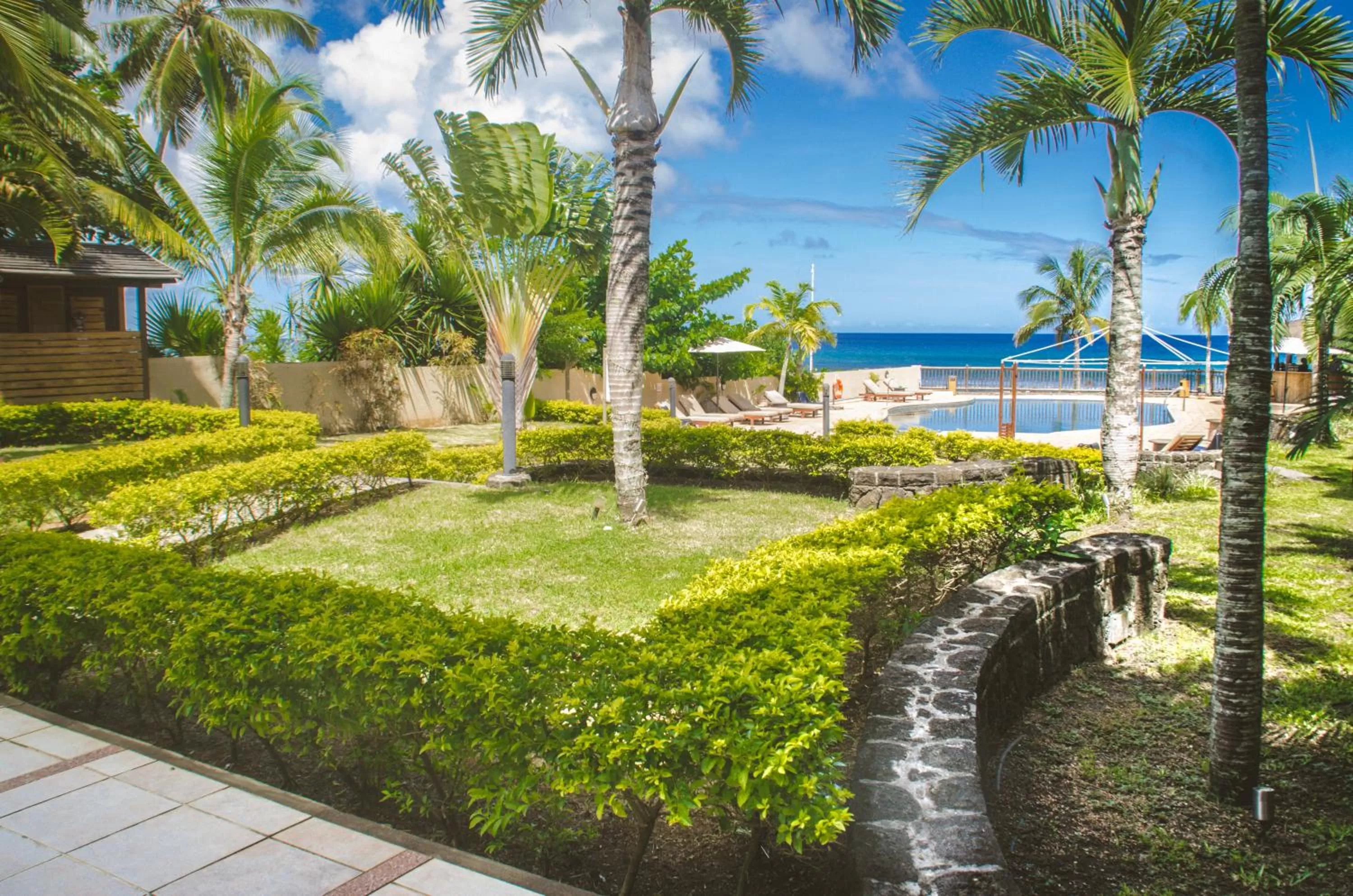 Garden in Sunset Reef Resort & Spa