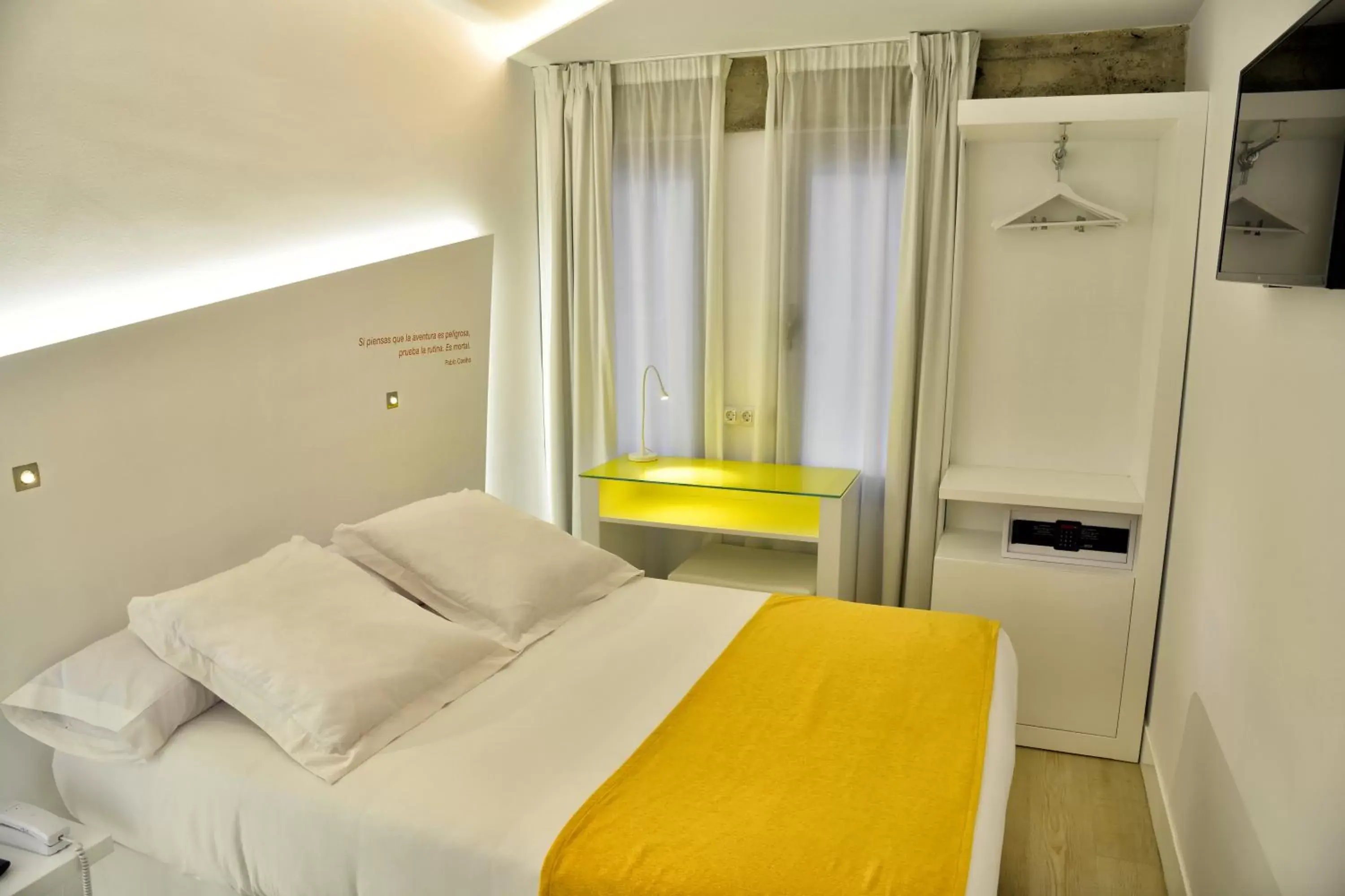 Photo of the whole room, Bed in Atarazanas Málaga Boutique Hotel