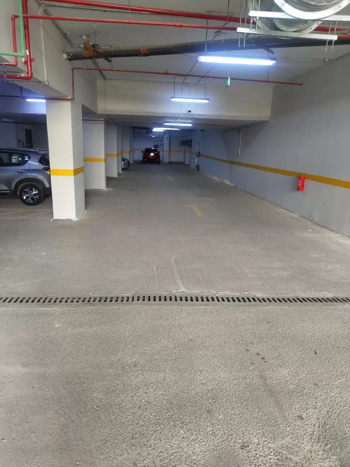 Parking in MANAZEL Al DIAFA SERVICED APARTMENTS