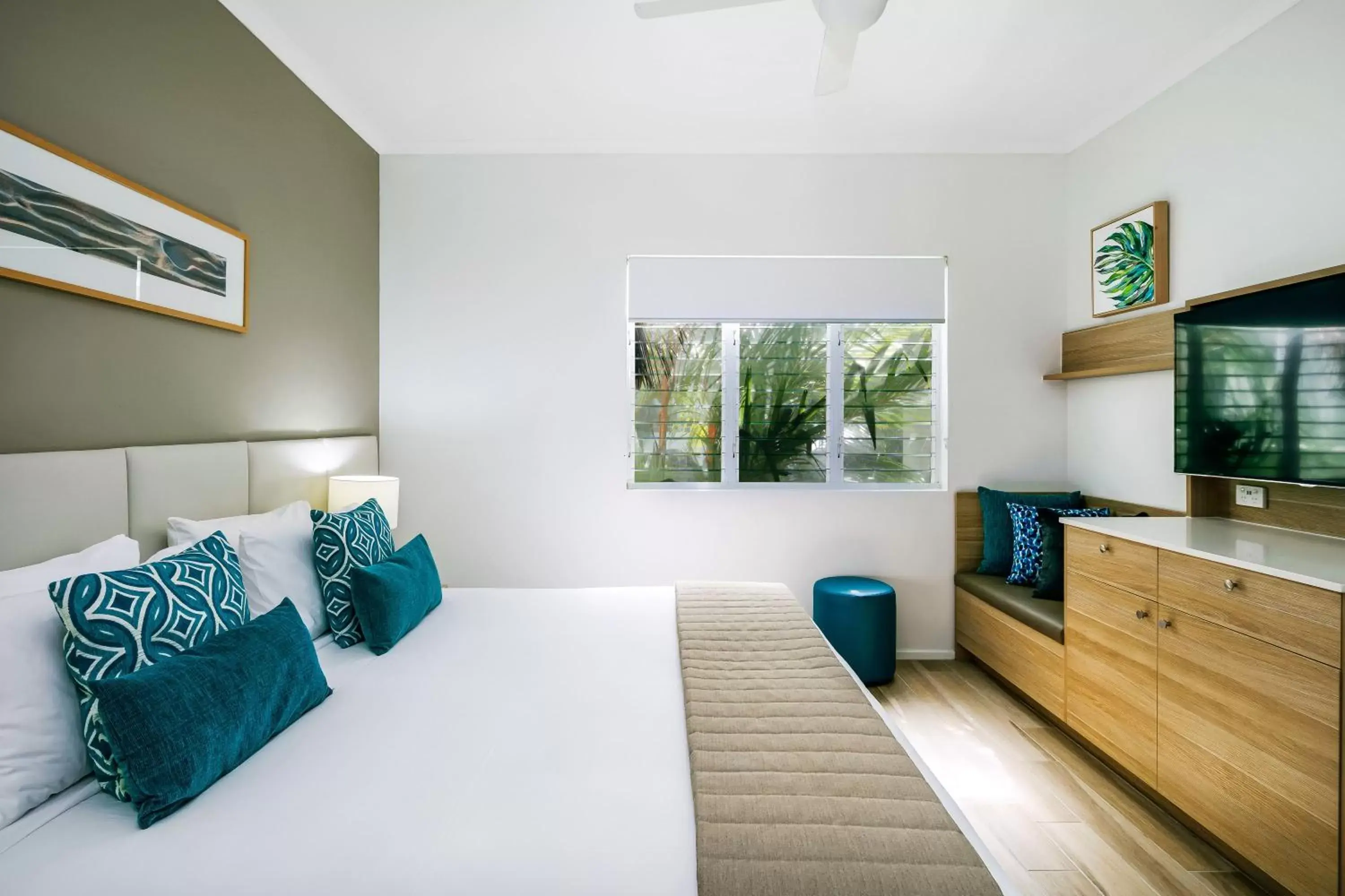 Bed in Mantra PortSea