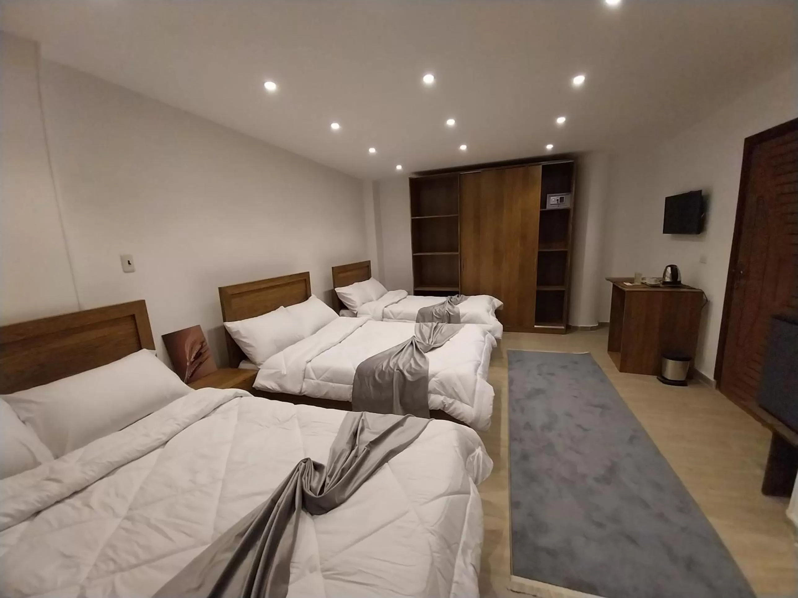 Bed in Eagles Pyramids View