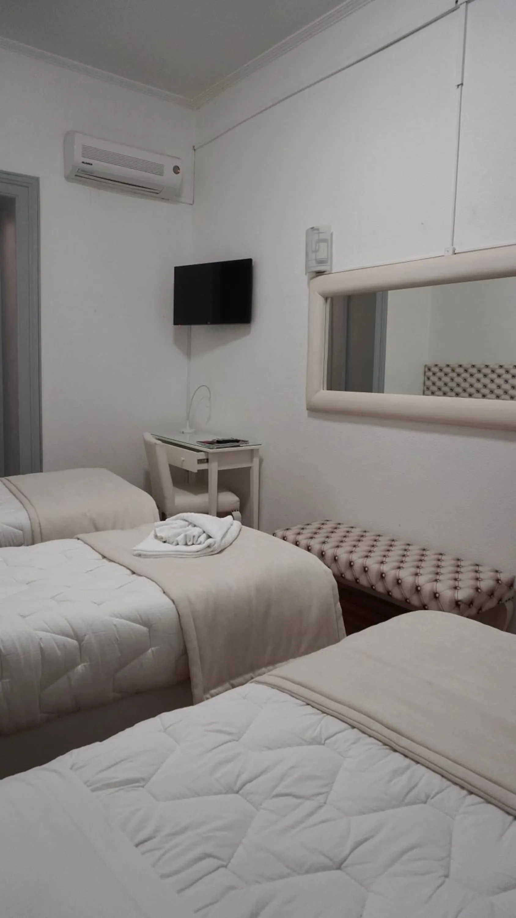 Bed in Hotel Senhor de Matosinhos