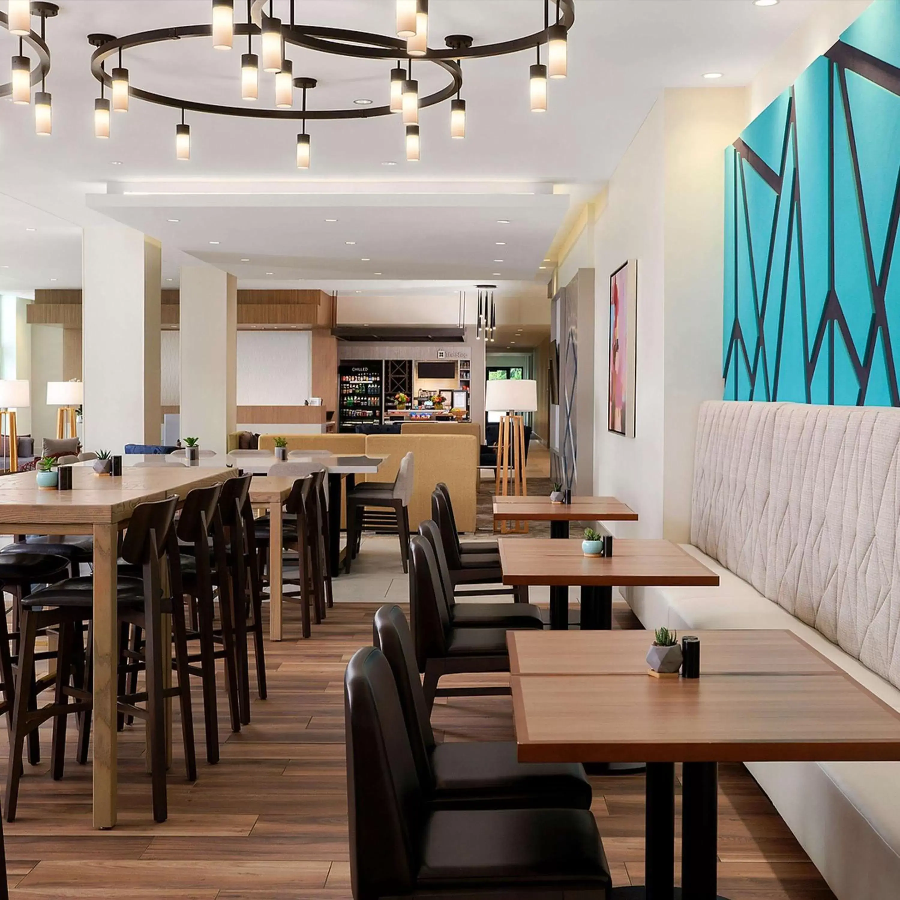 Restaurant/places to eat in Hilton Garden Inn Grapevine At Silverlake Crossing, Tx Restaurant/places to eat in Hilton Garden Inn Grapevine At Silverlake Crossing, Tx