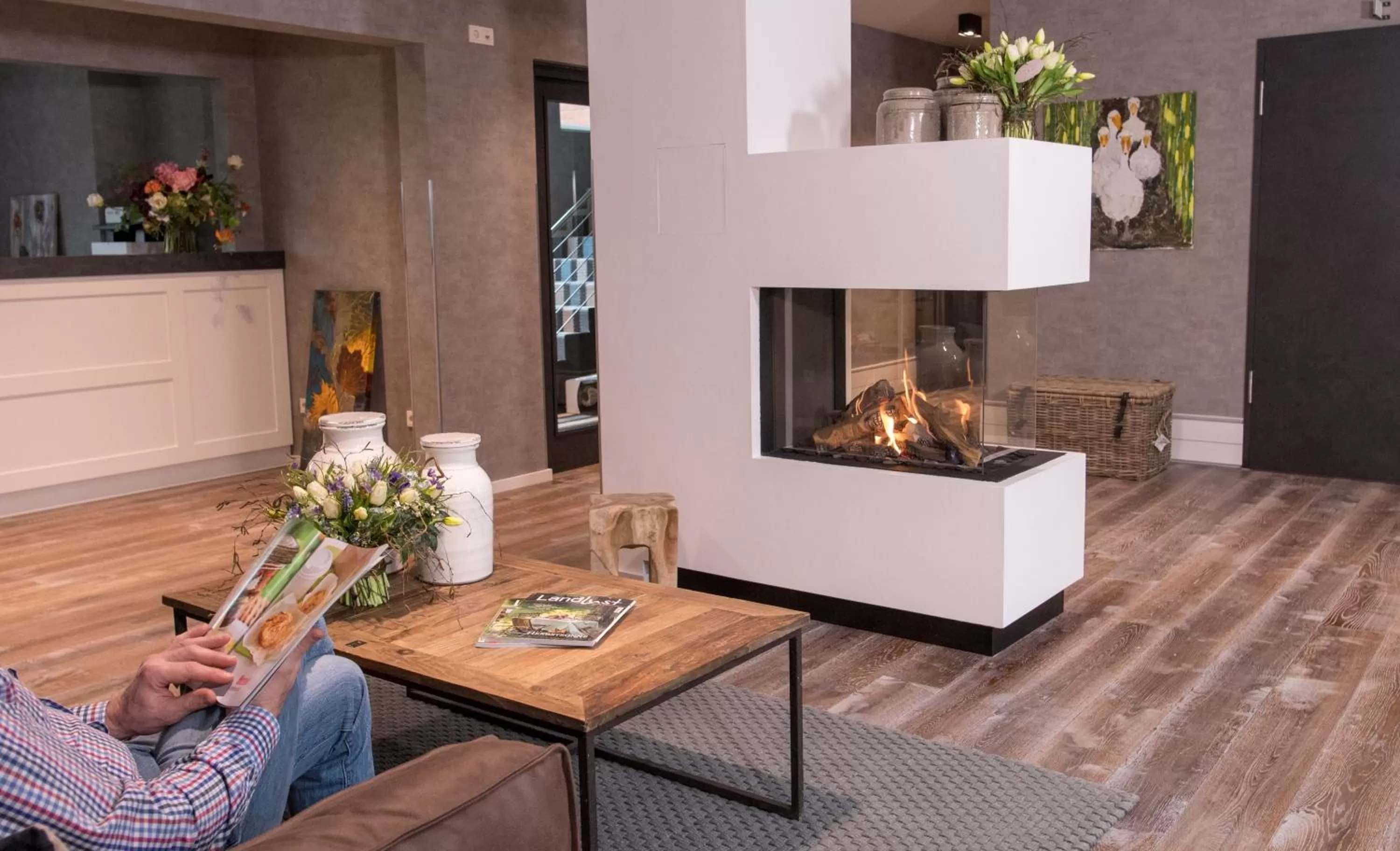 Lobby or reception in Visbeker Deern Hotel Garni