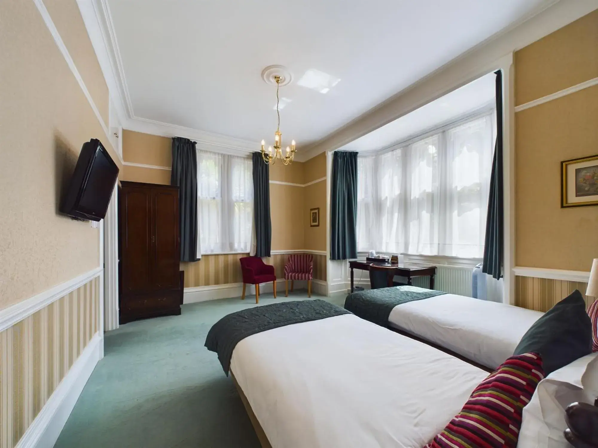 Bedroom, Bed in Beech House Hotel