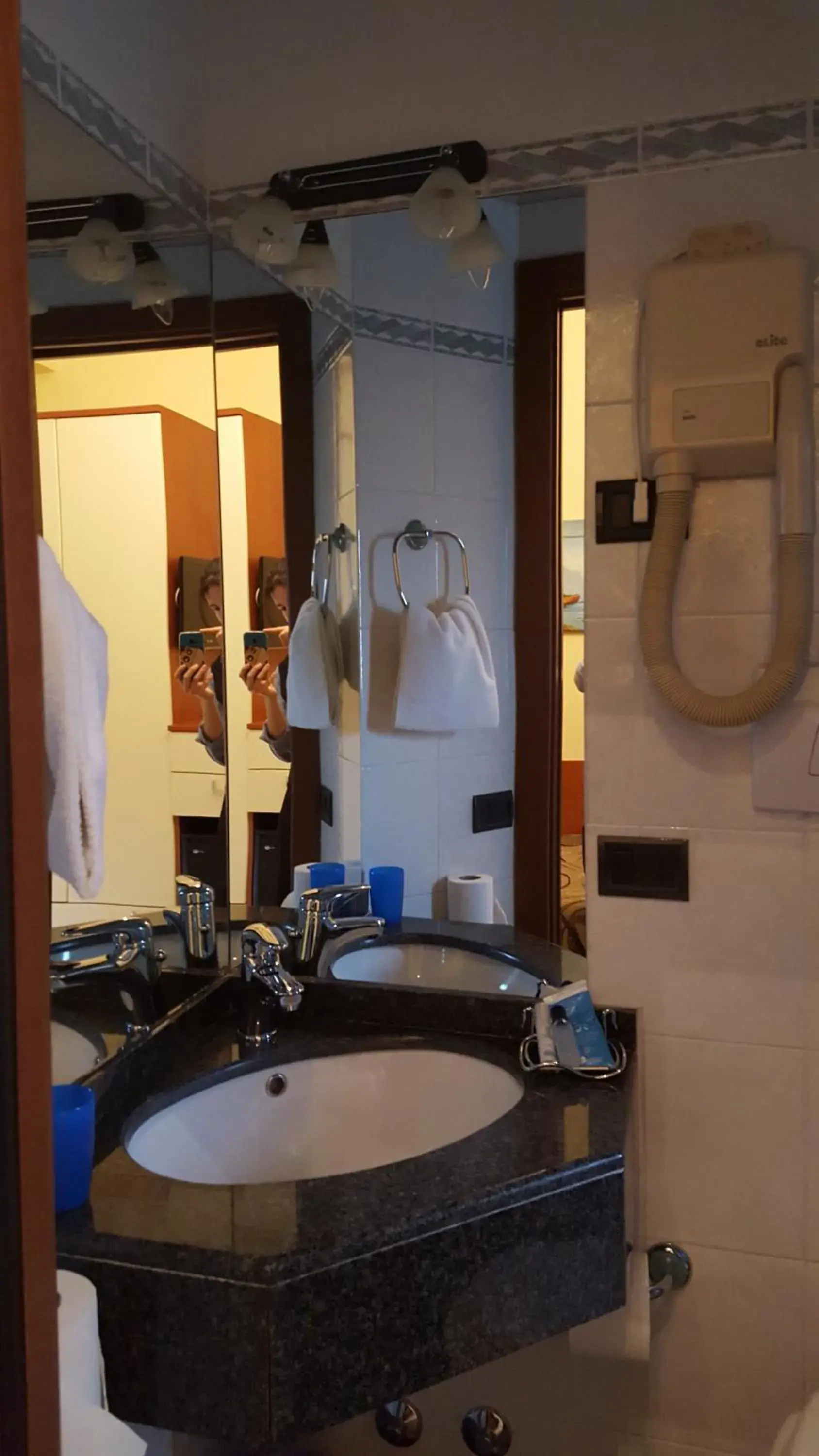 Single Room in Hotel Eco Del Mare Single Room in Hotel Eco Del Mare