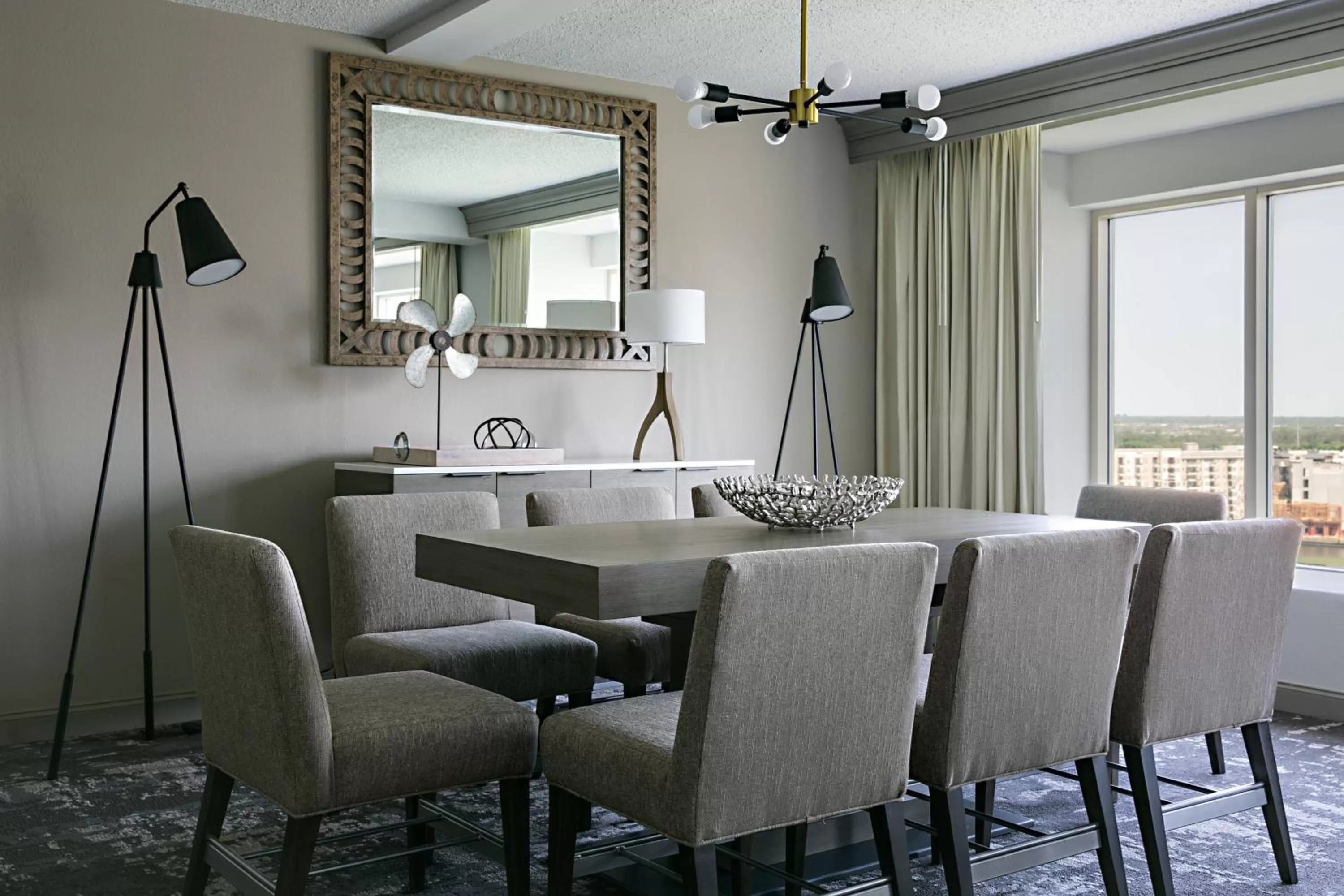 Photo of the whole room in Marriott Dallas Las Colinas