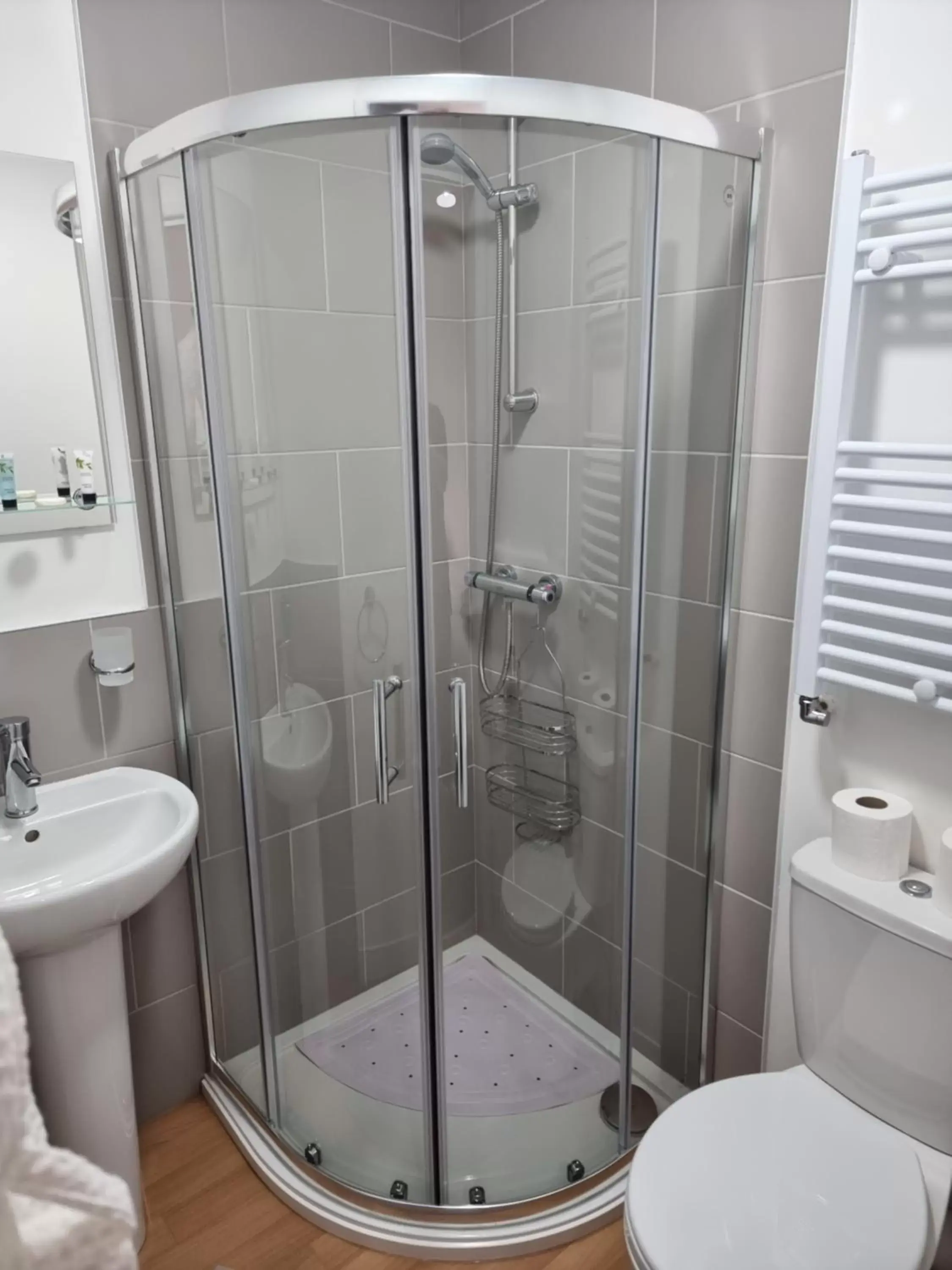 Bathroom in Langley House Hotel