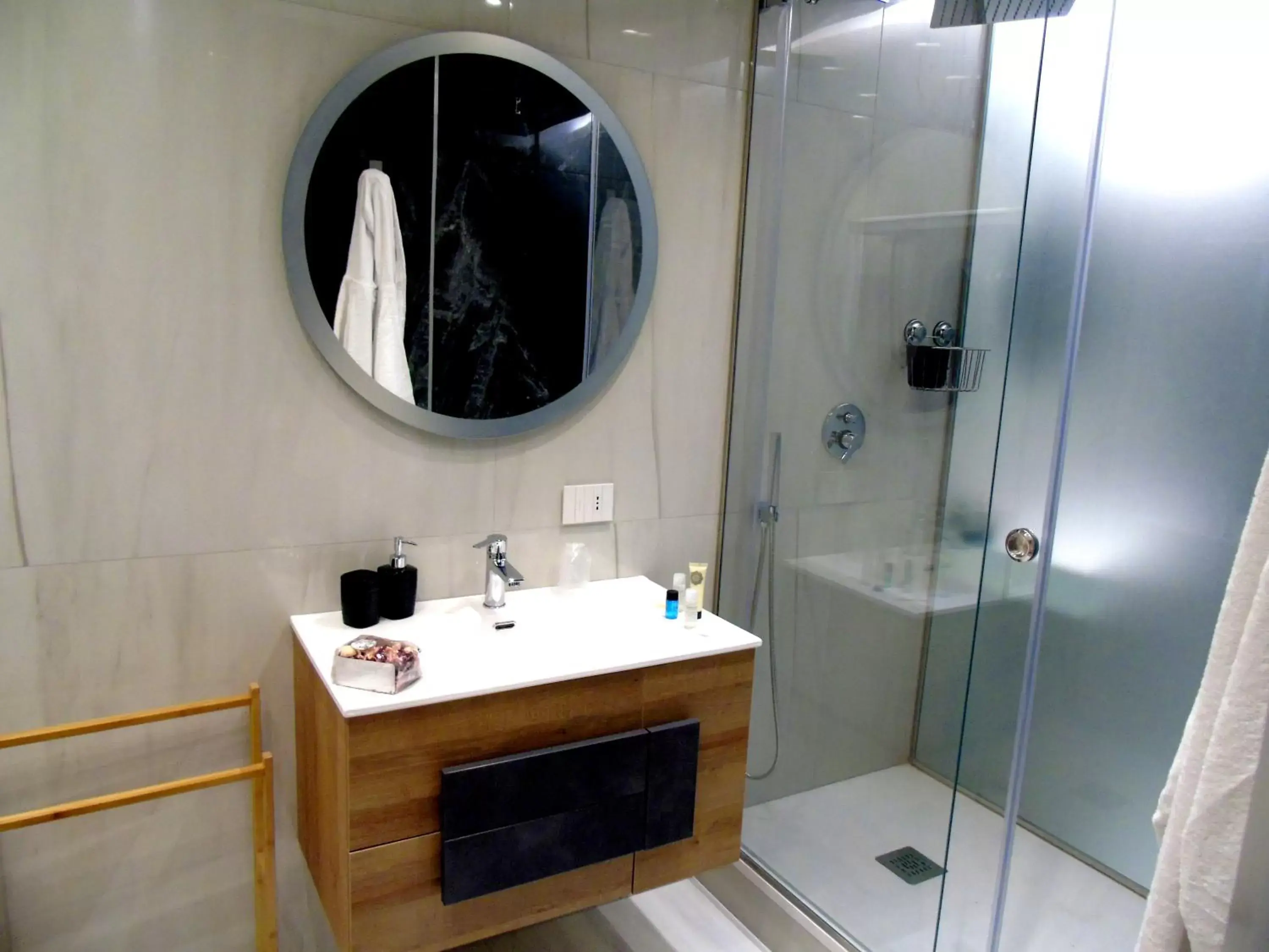 Shower, Bathroom in Massimo Luxury Rooms