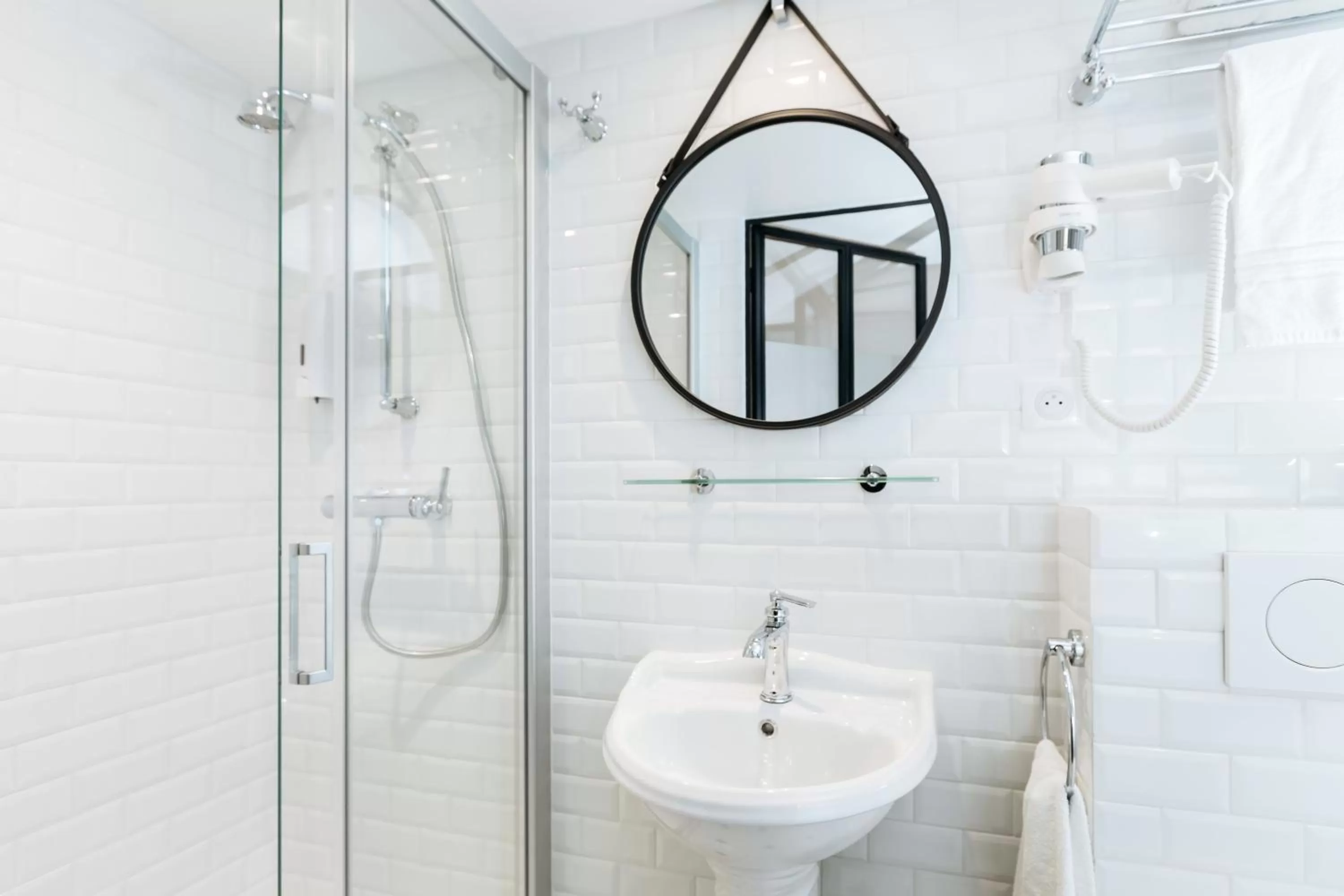 Bathroom in Arome Hôtel