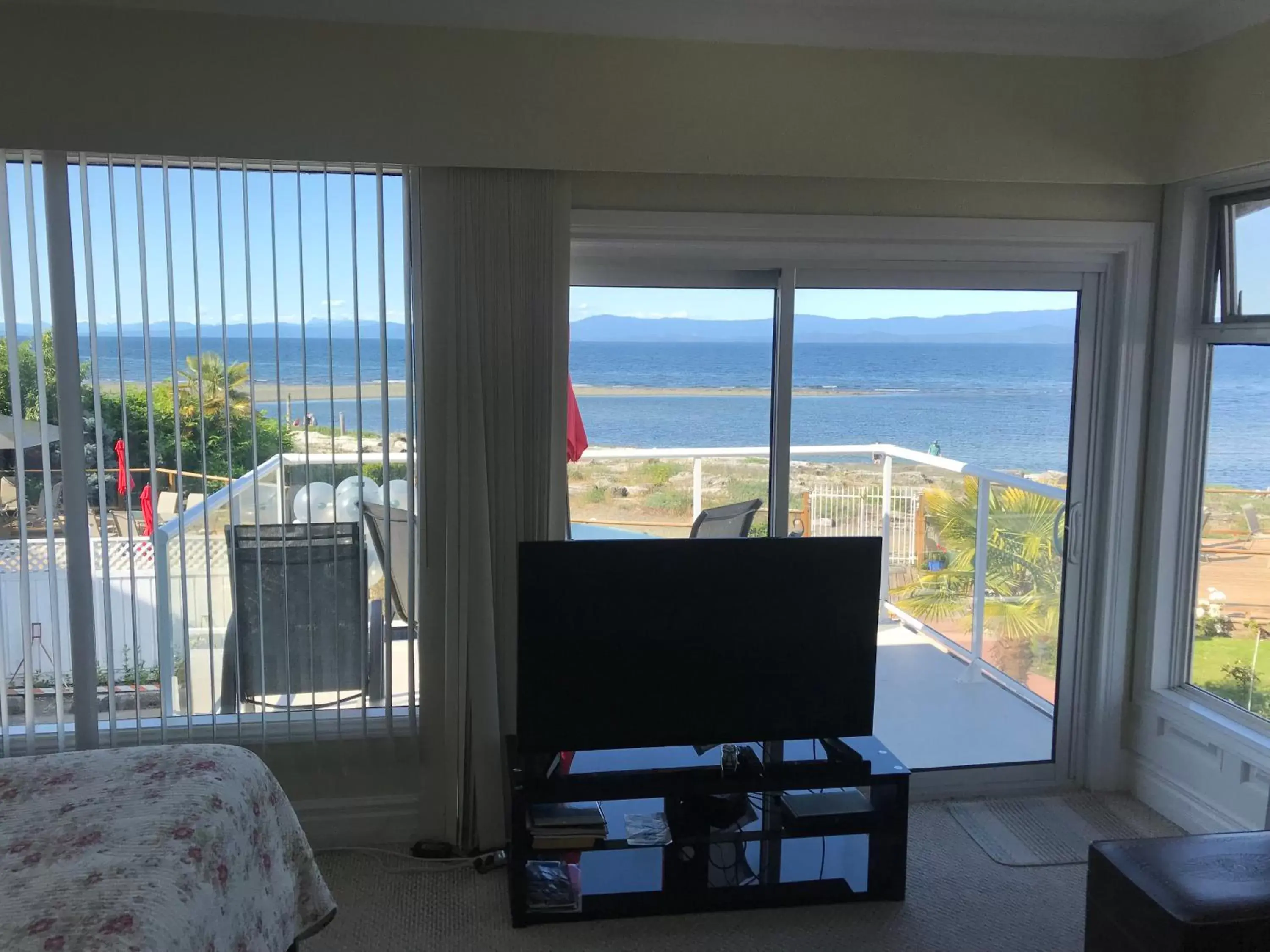 TV/Entertainment Center in Buena Vista by the Sea