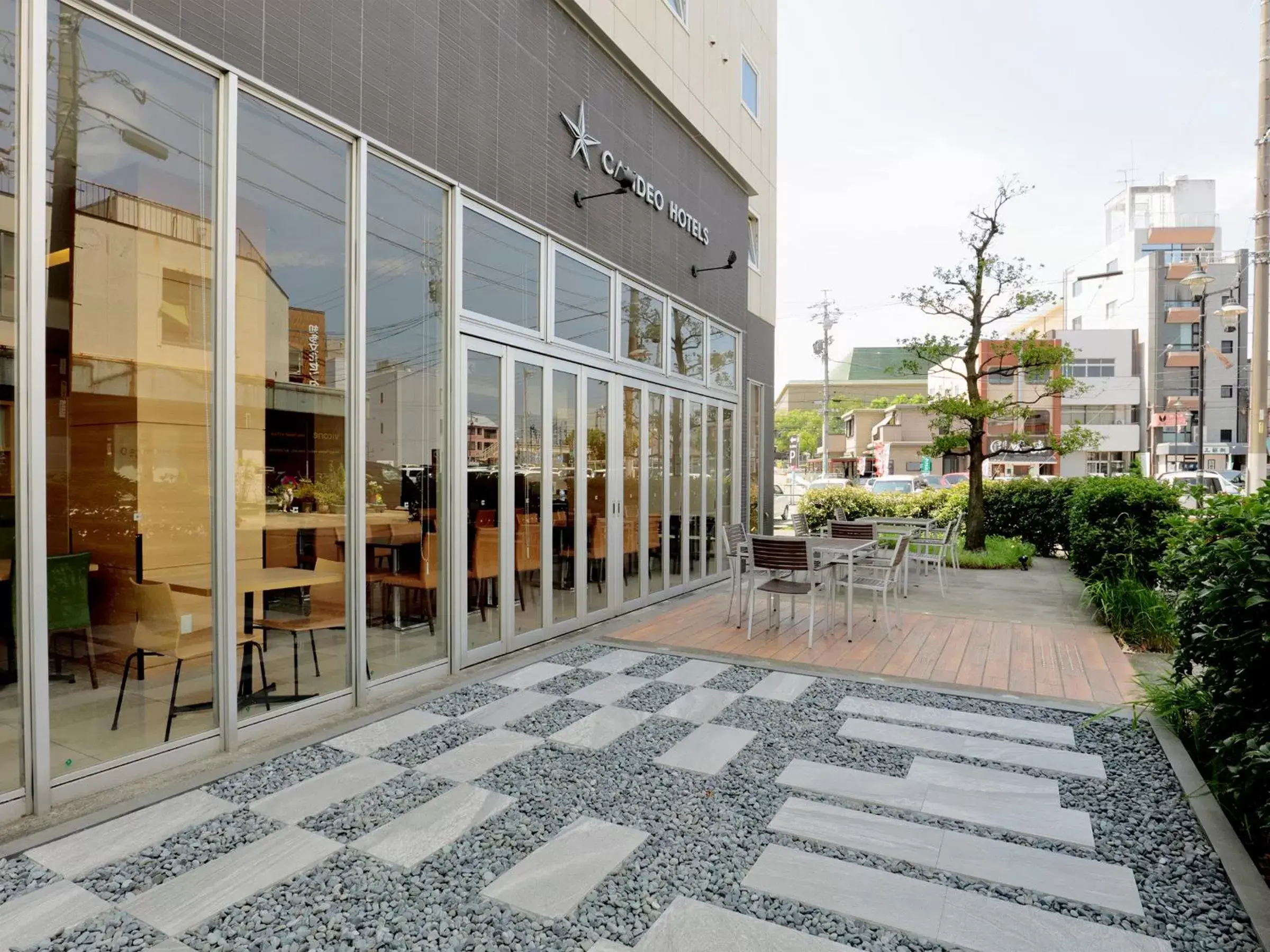 Facade/entrance in Candeo Hotels Handa