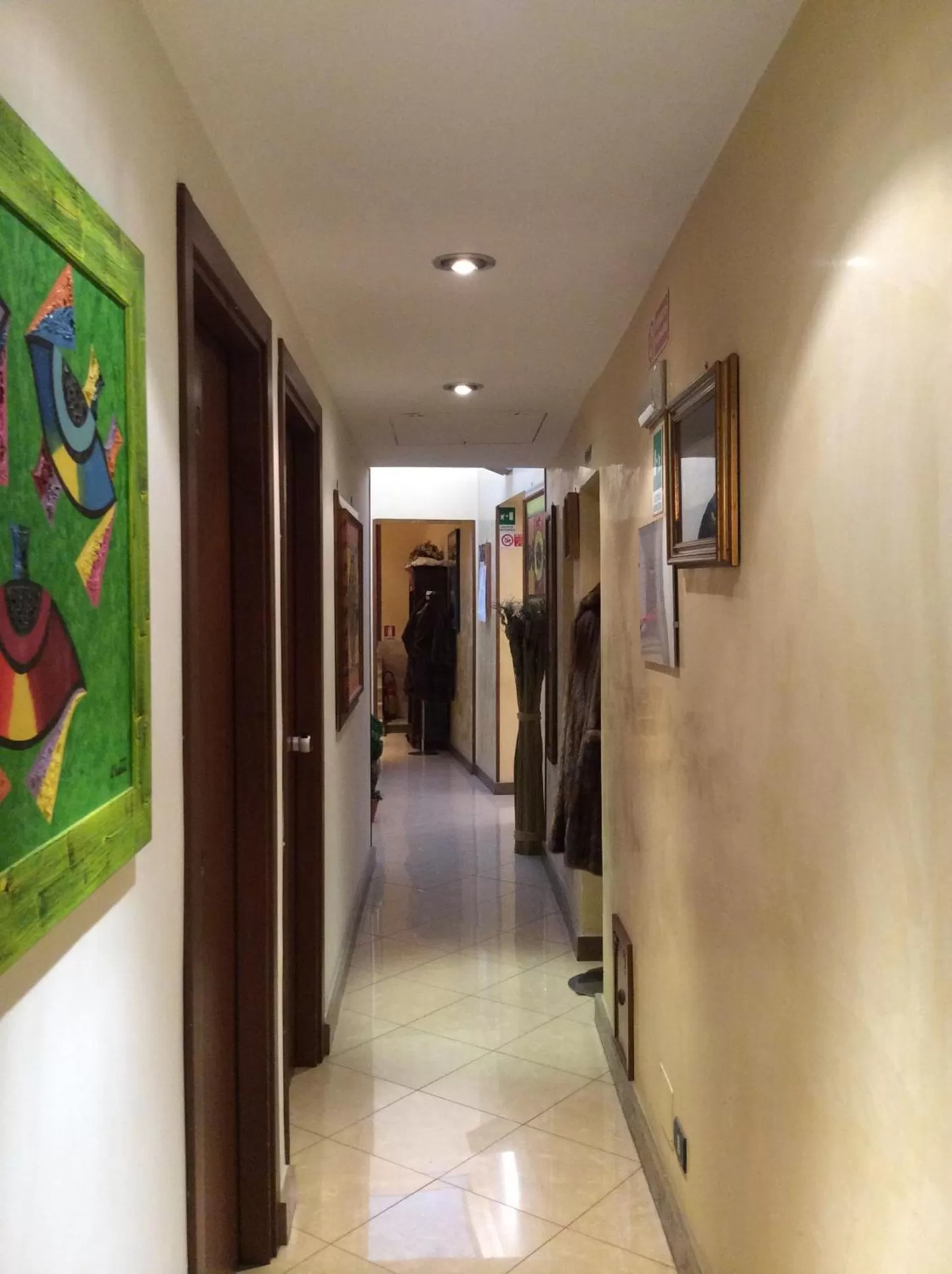 Decorative detail in Albergo Verdi