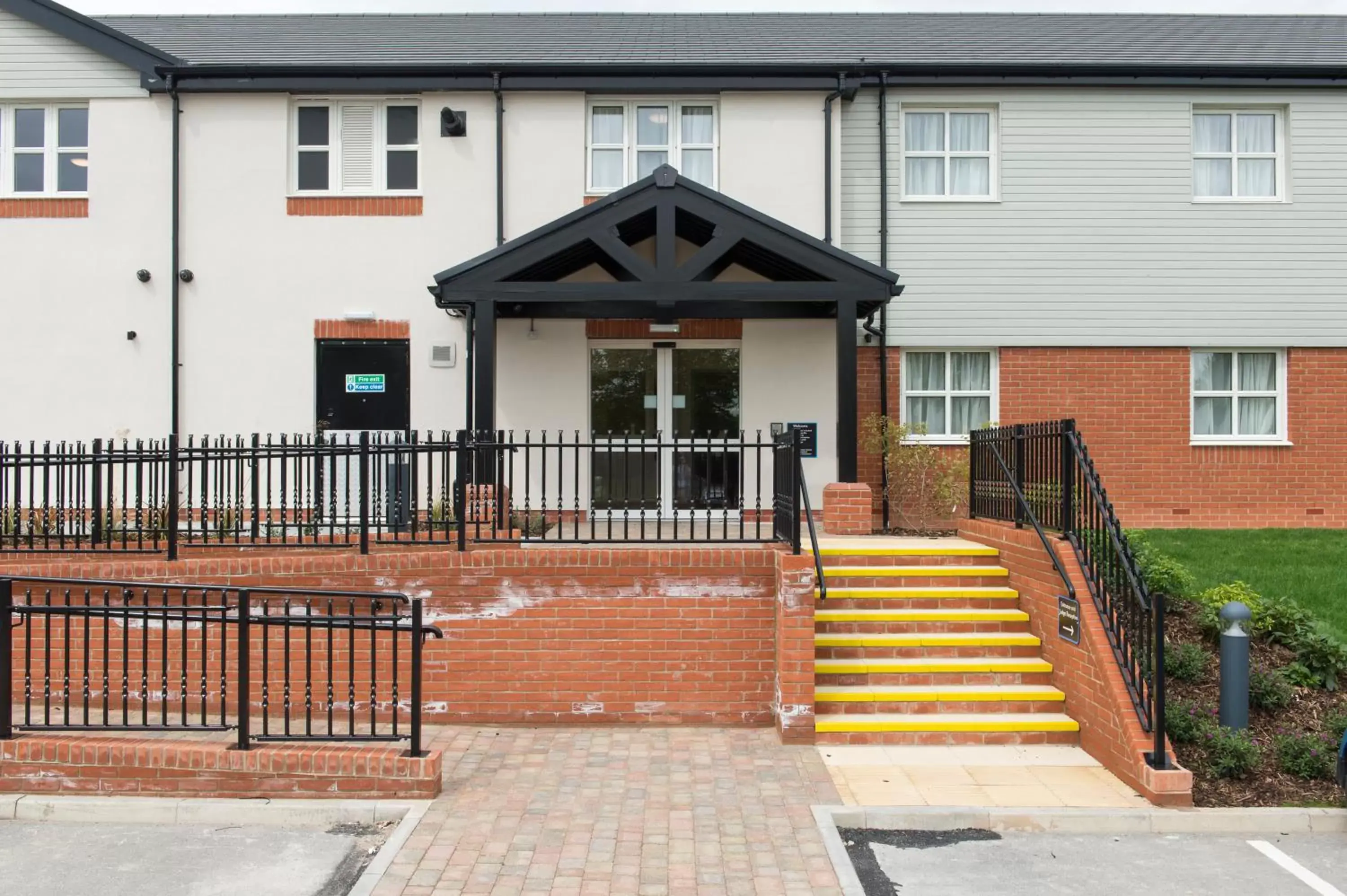 Facade/entrance, Property Building in Kings Chamber, Doncaster by Marston's Inns