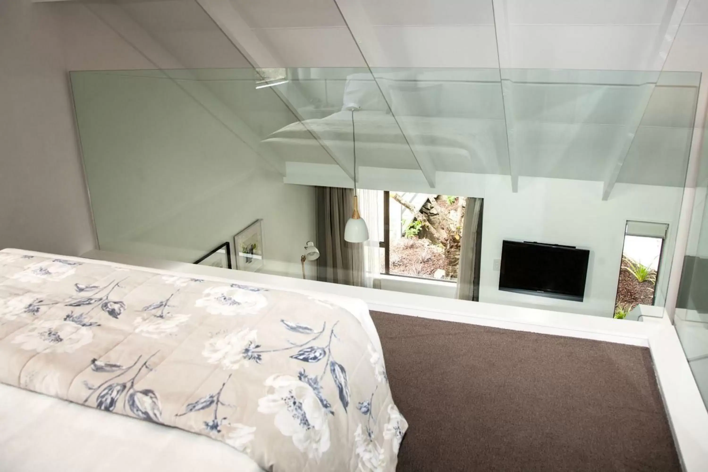 Bedroom, Bed in Aria on Bank Bedroom, Bed in Aria on Bank