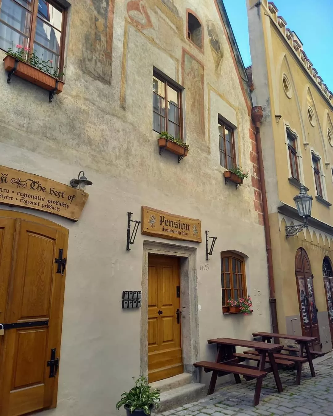 Property building in Hotel Svambersky dum