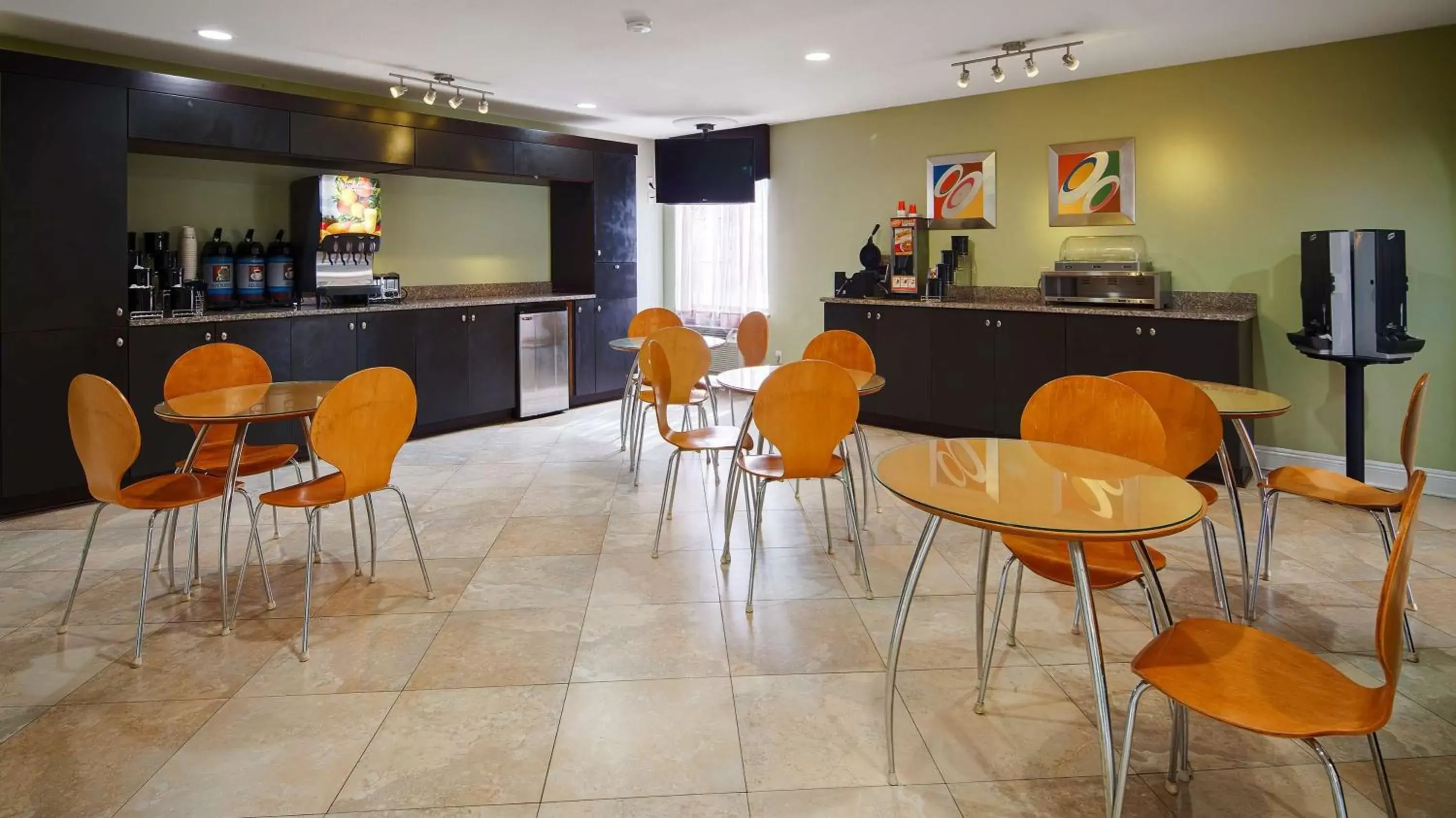 Continental breakfast in Best Western Zachary Inn Continental breakfast in Best Western Zachary Inn