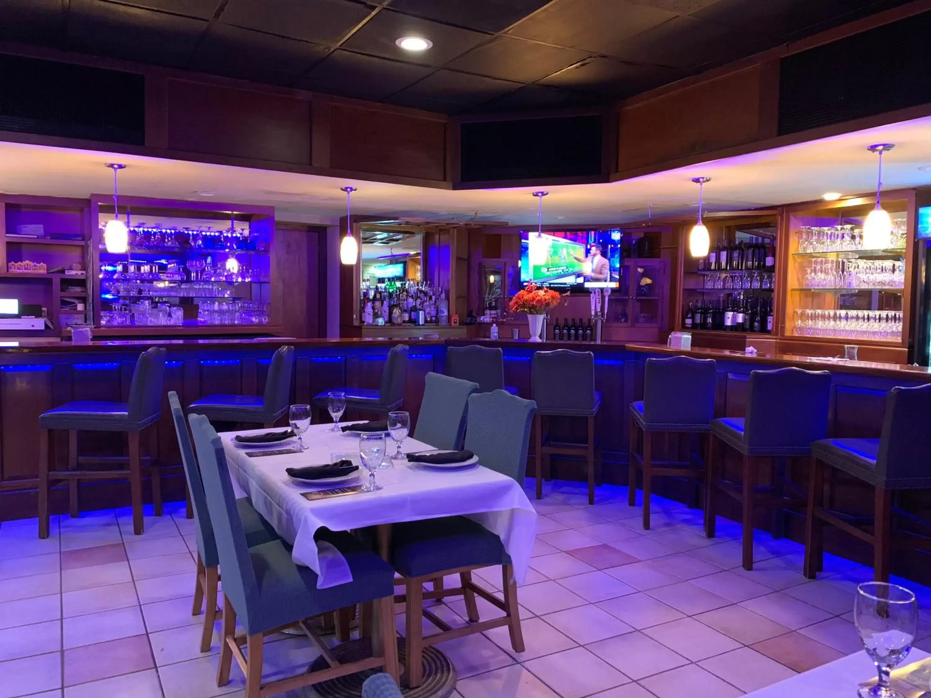Lounge or bar in Days Inn & Conf Center by Wyndham Southern Pines Pinehurst Lounge or bar in Days Inn & Conf Center by Wyndham Southern Pines Pinehurst