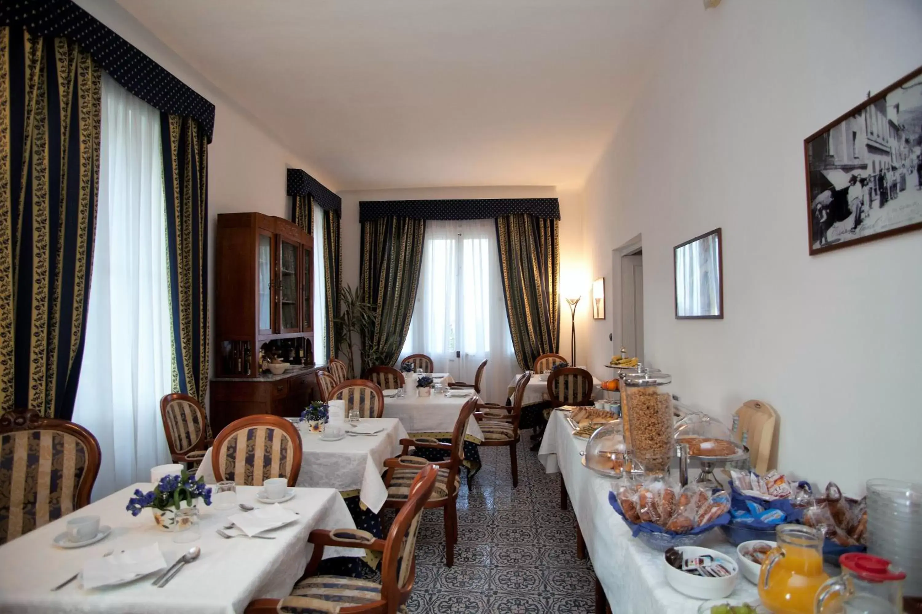 Breakfast, Restaurant/Places to Eat in Villa Margherita