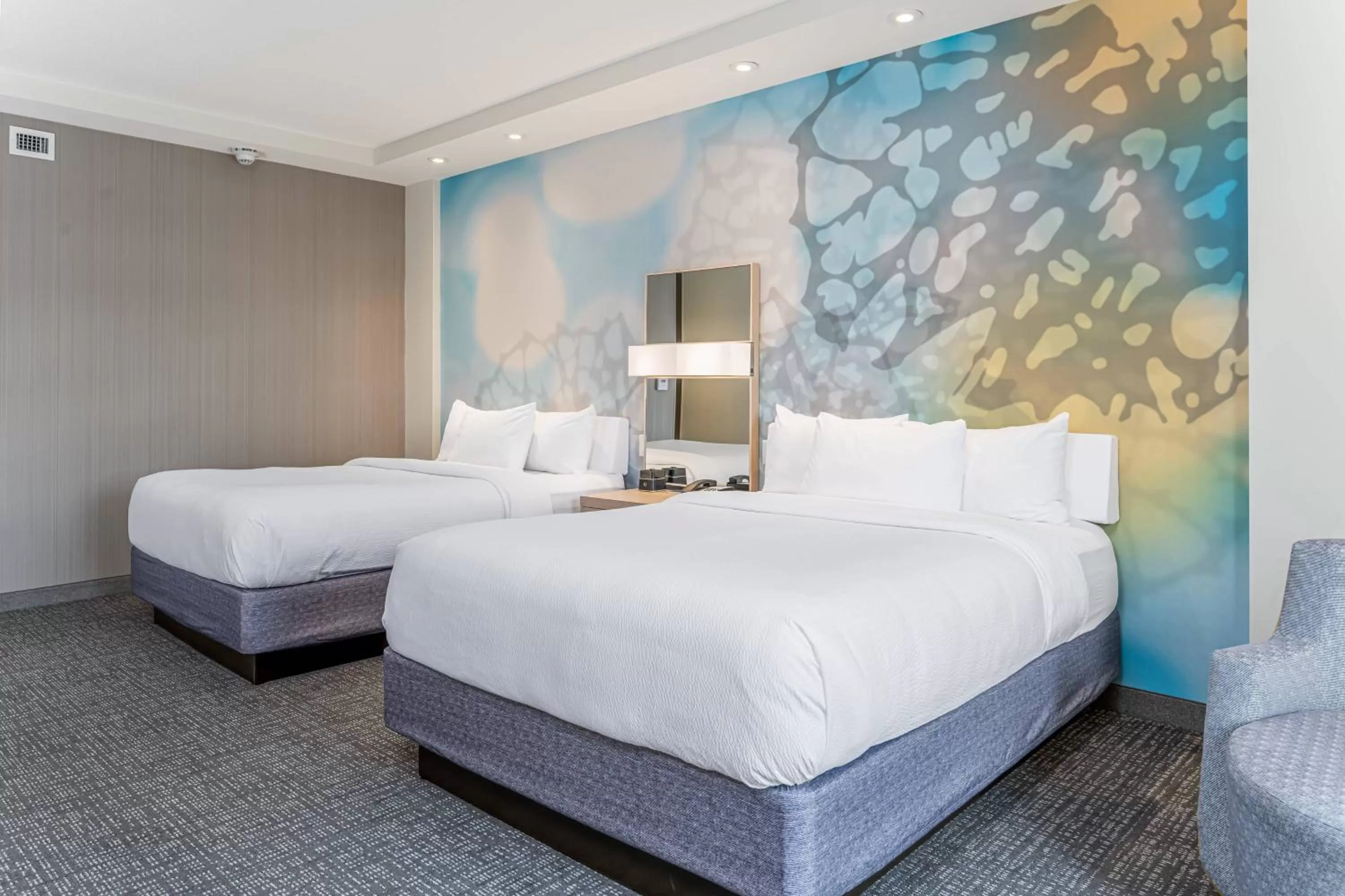 Queen Room with Two Queen Beds - Hearing Accessible in Courtyard Asheville Biltmore Village