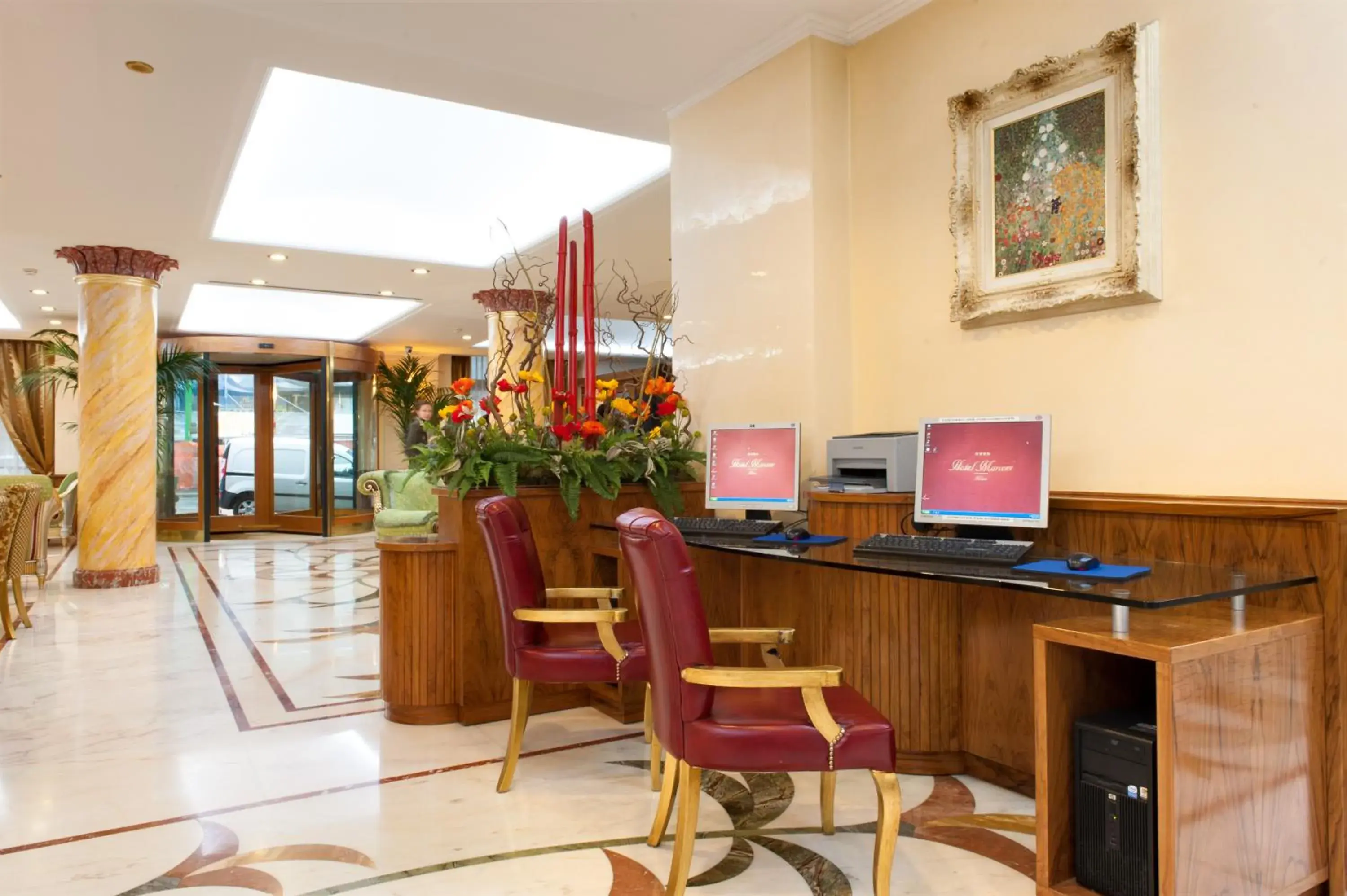 TV and multimedia in Hotel Marconi