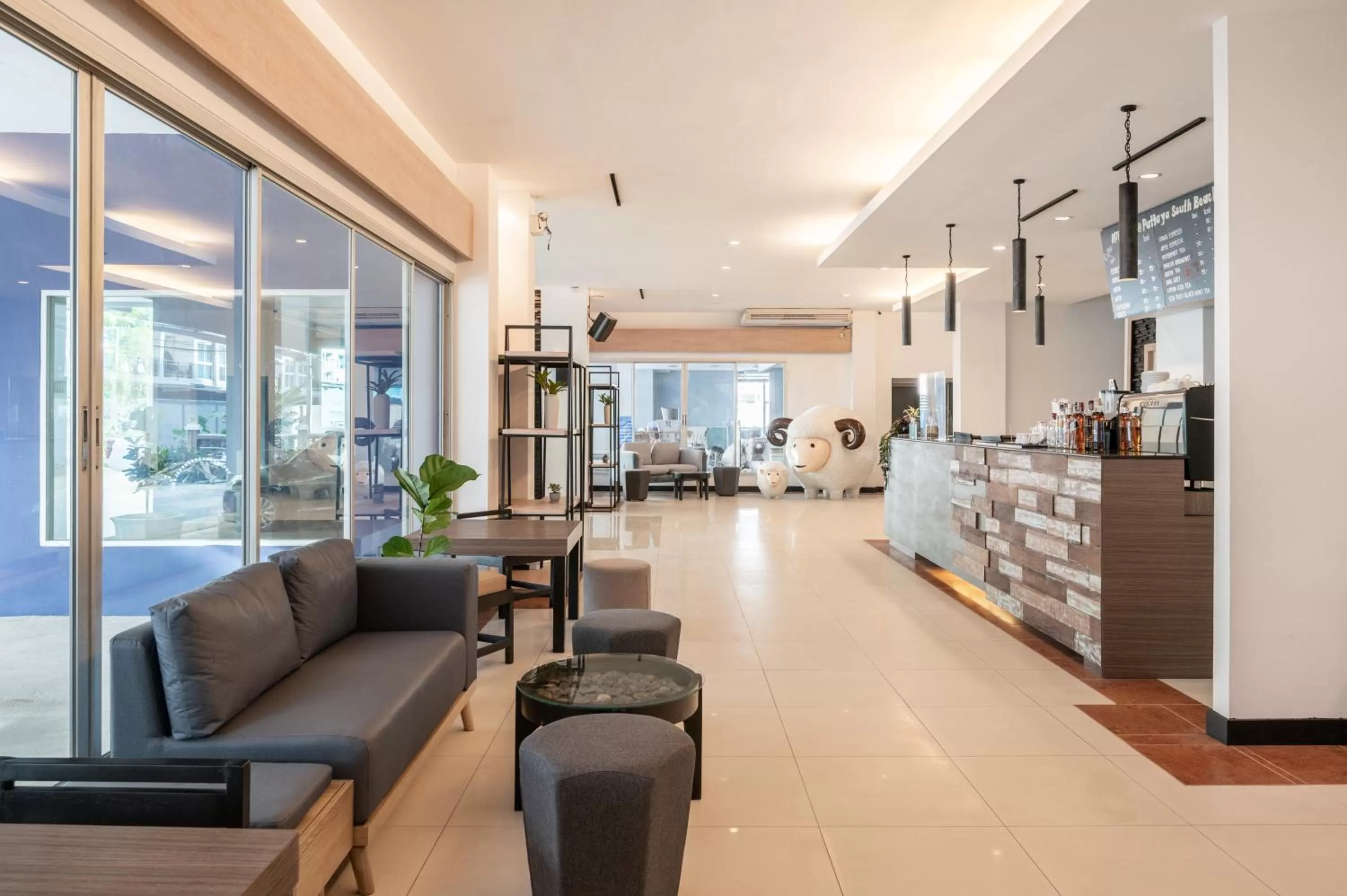 Lobby or reception in Kokotel Pattaya South Beach