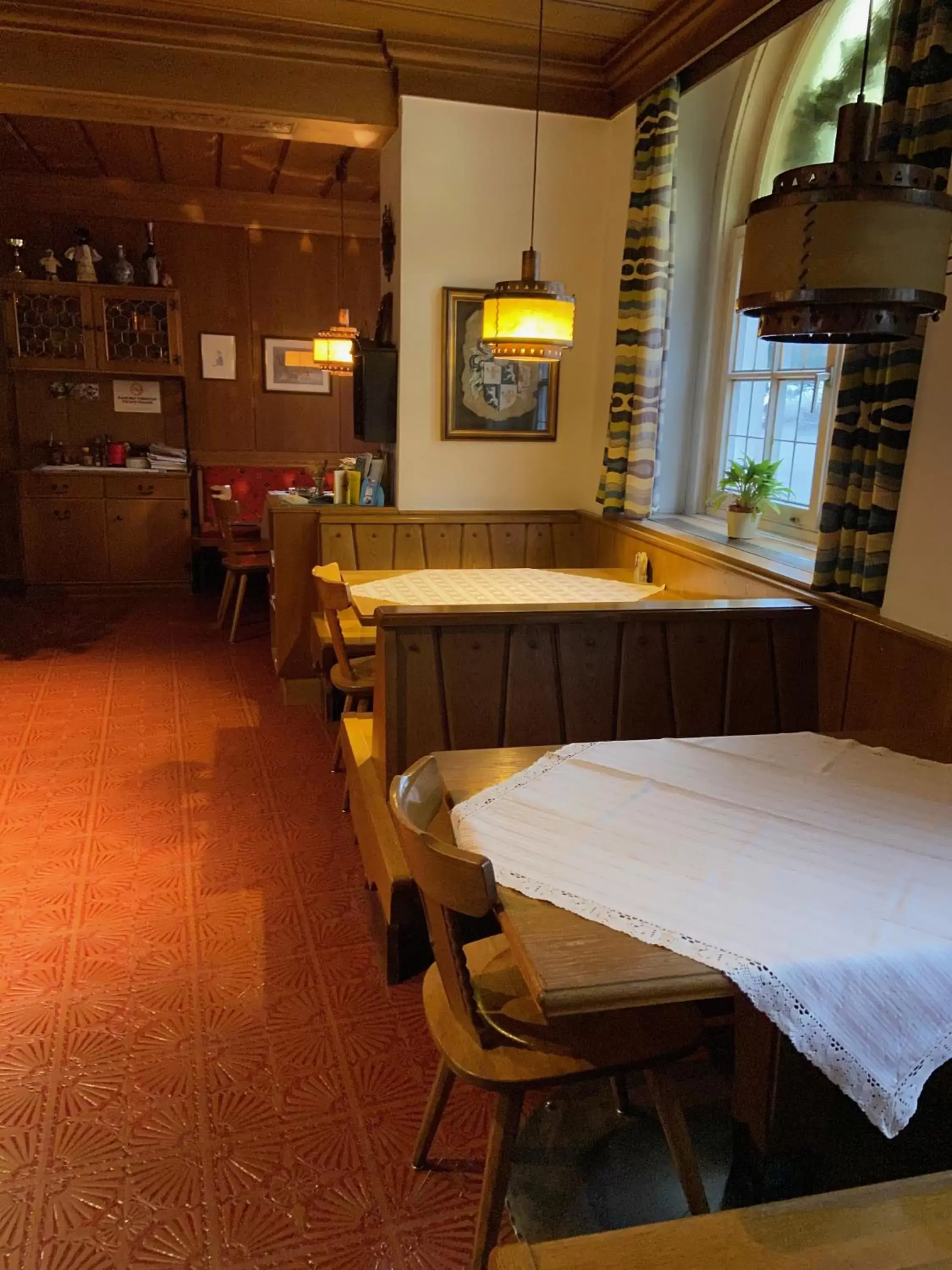 Restaurant/Places to Eat in Gasthof Albergo Ressmair