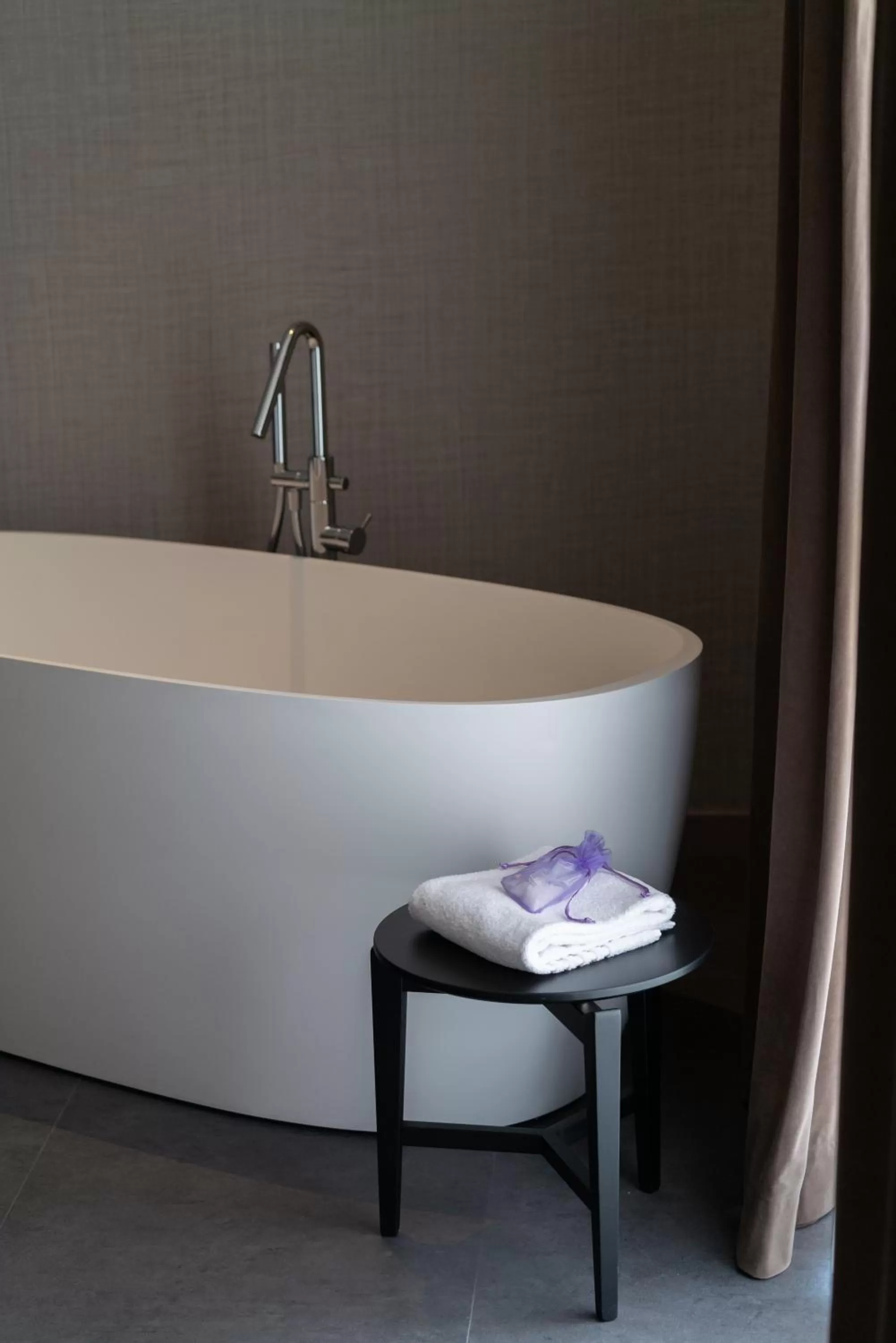 Bath in 3T Boutique Hotel