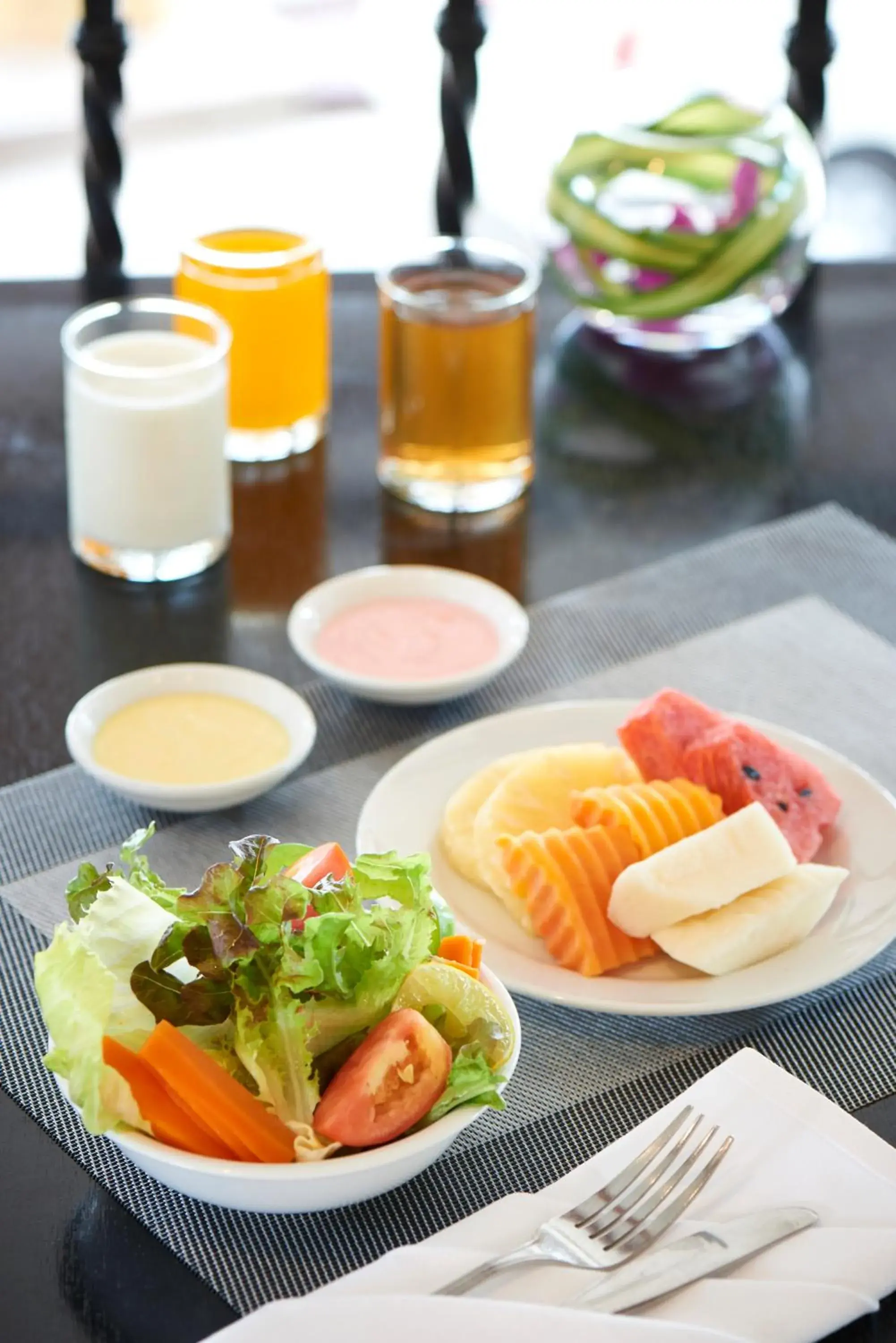 Food and drinks, Breakfast in Long Beach Garden Hotel & Pavilions