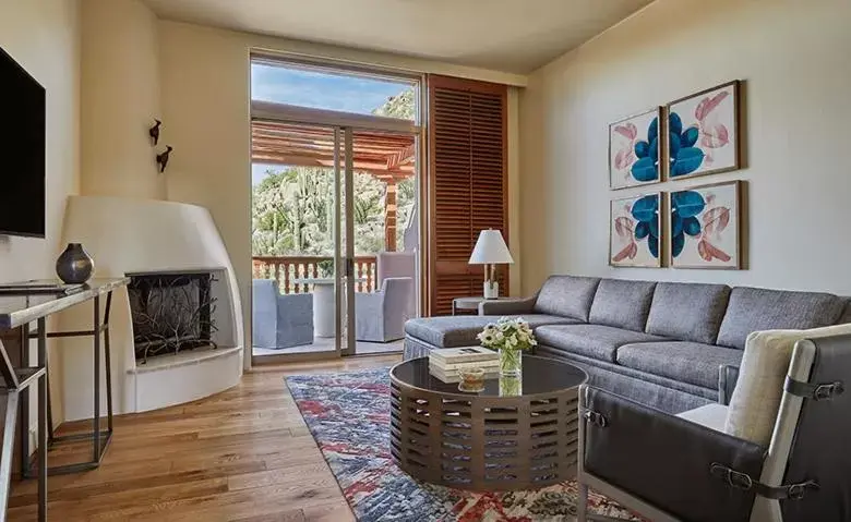 Seating Area in Four Seasons Resorts Scottsdale at Troon North