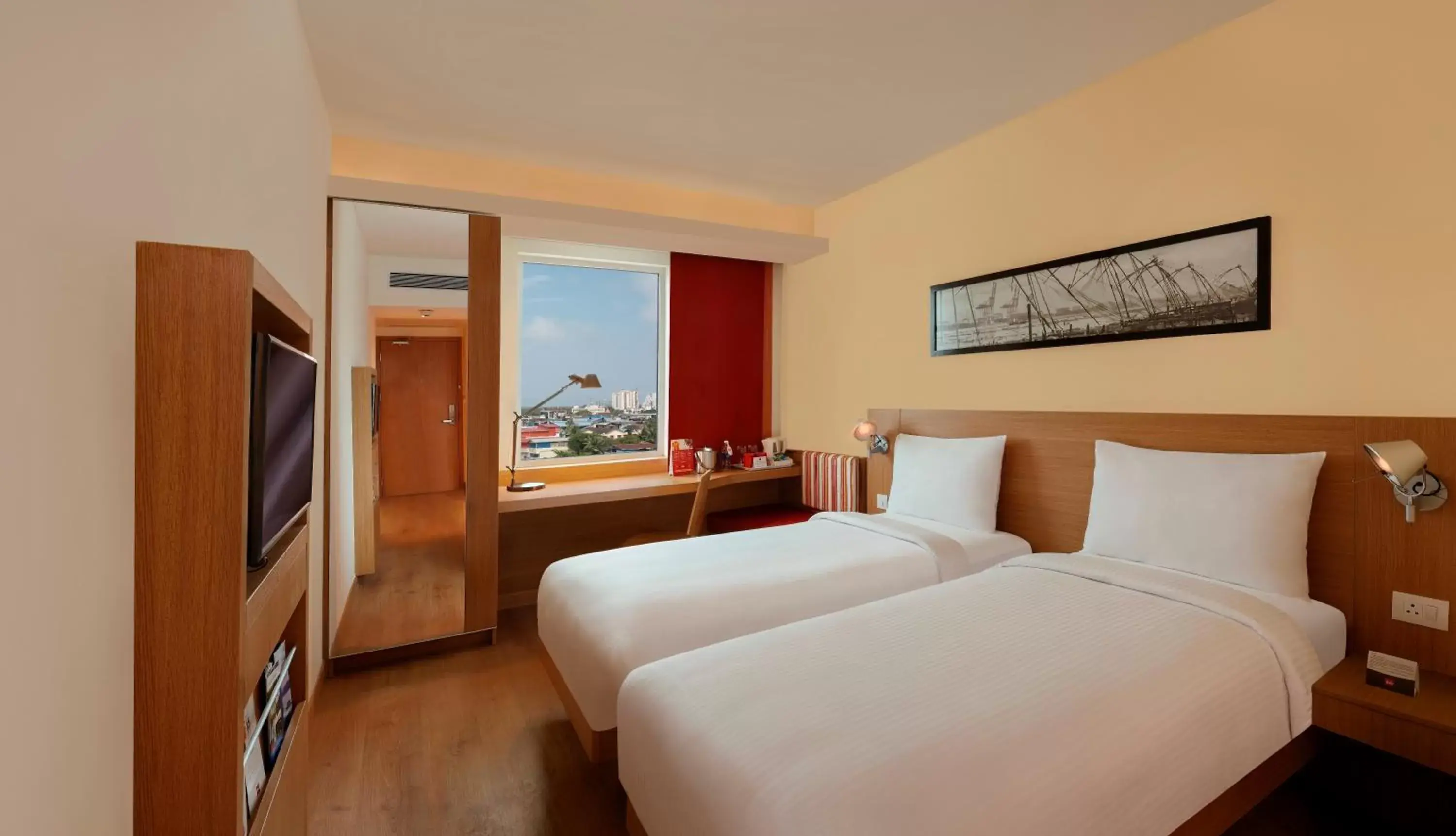 Bed in ibis New Delhi Aerocity - An AccorHotels Brand