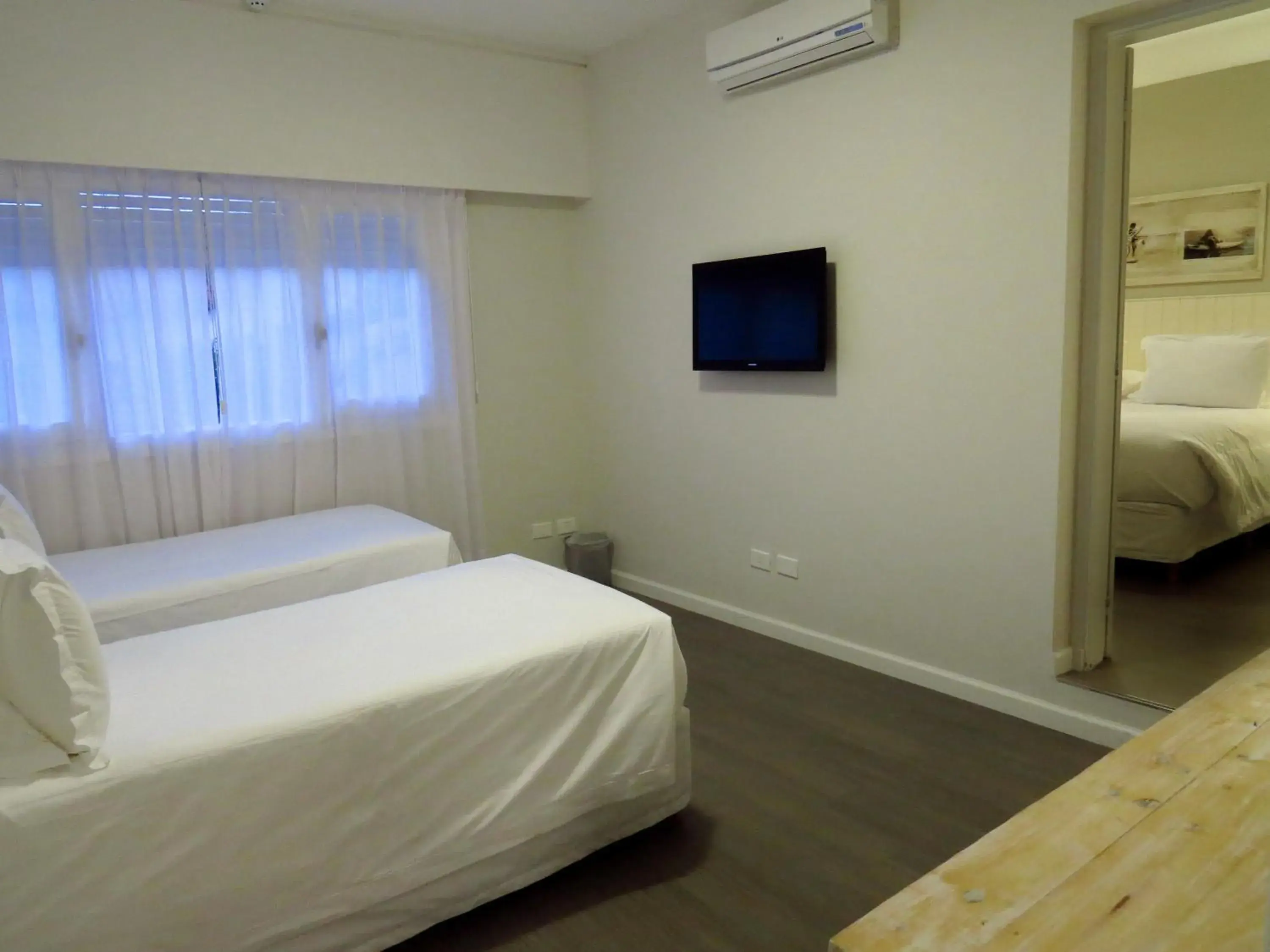 TV and multimedia, Bed in Atlantico Boutique Hotel